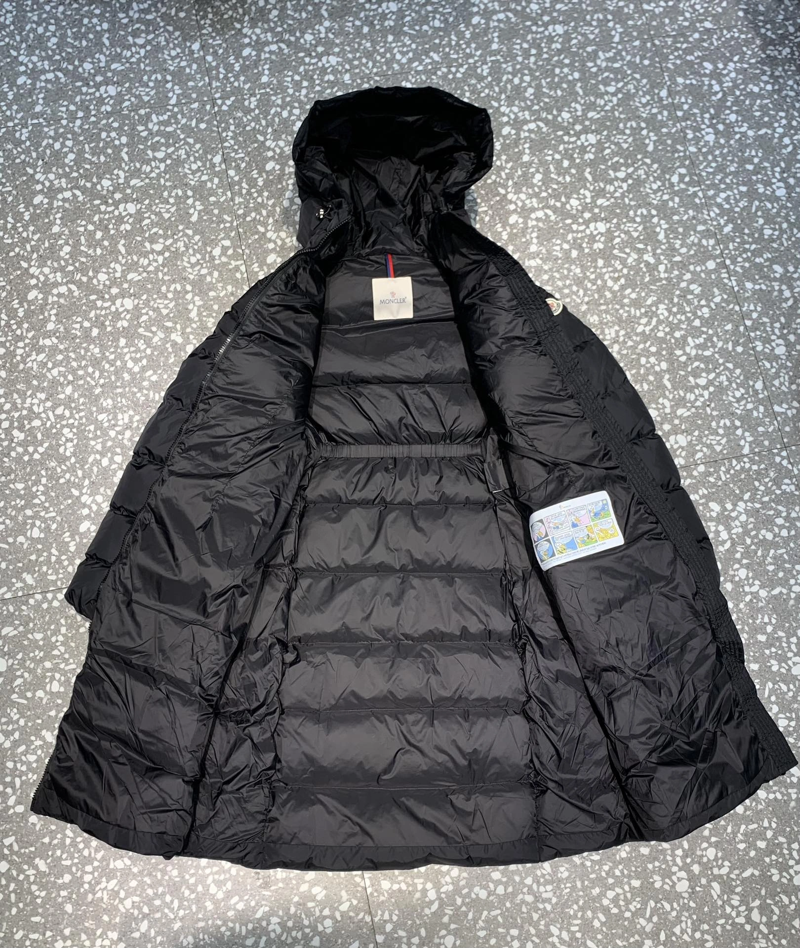 Sustainable Moncler Down Jackets 145501