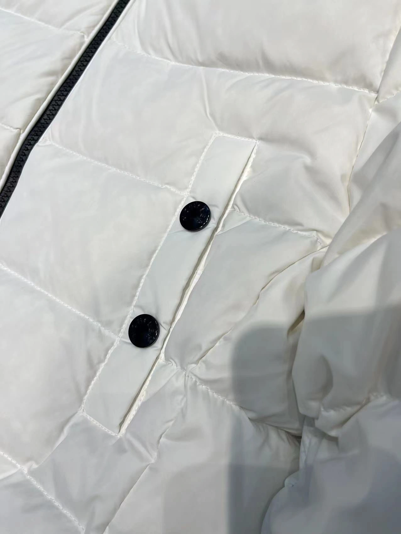 Casual Moncler Down Jackets 145478