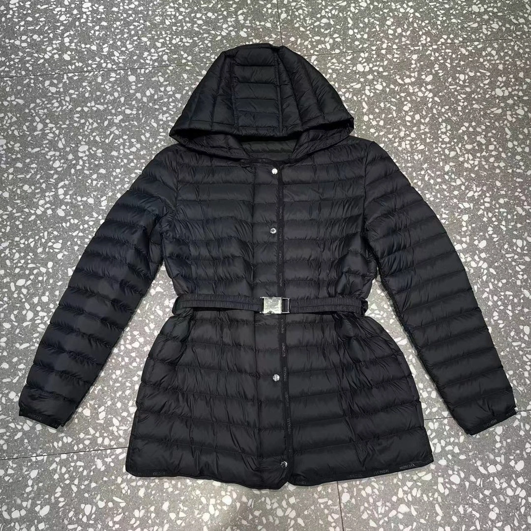 Moncler Down Jackets Sophisticated 145475
