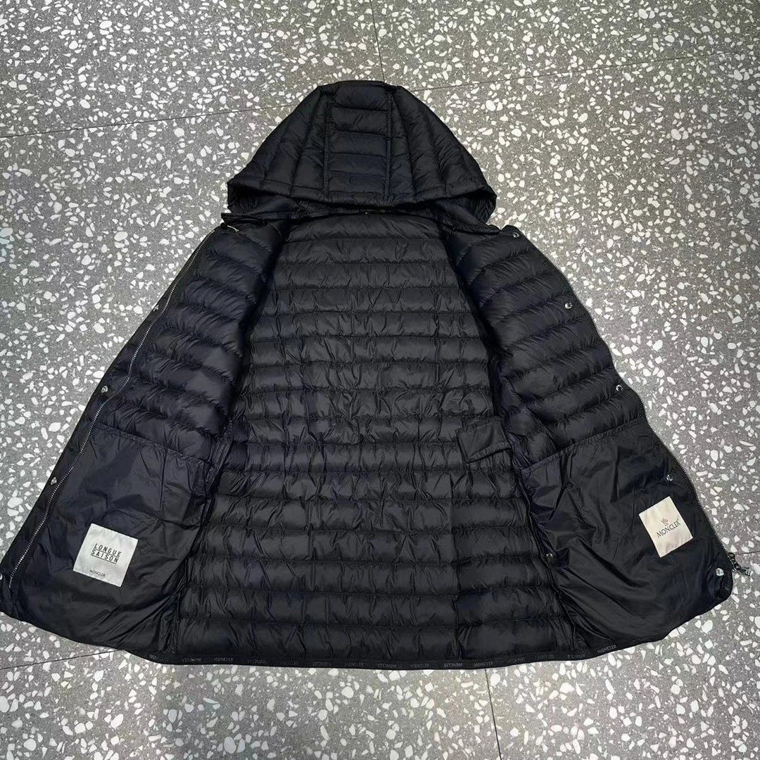 Moncler Down Jackets Sophisticated 145475