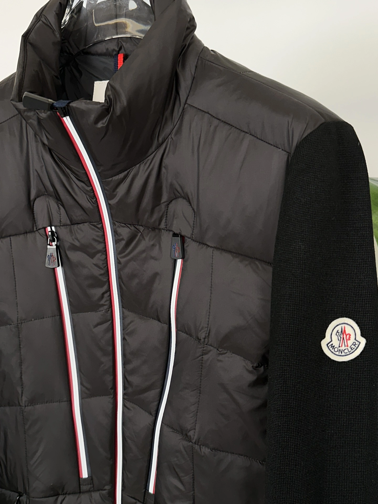 TechFriendly Moncler Down Jackets 145461