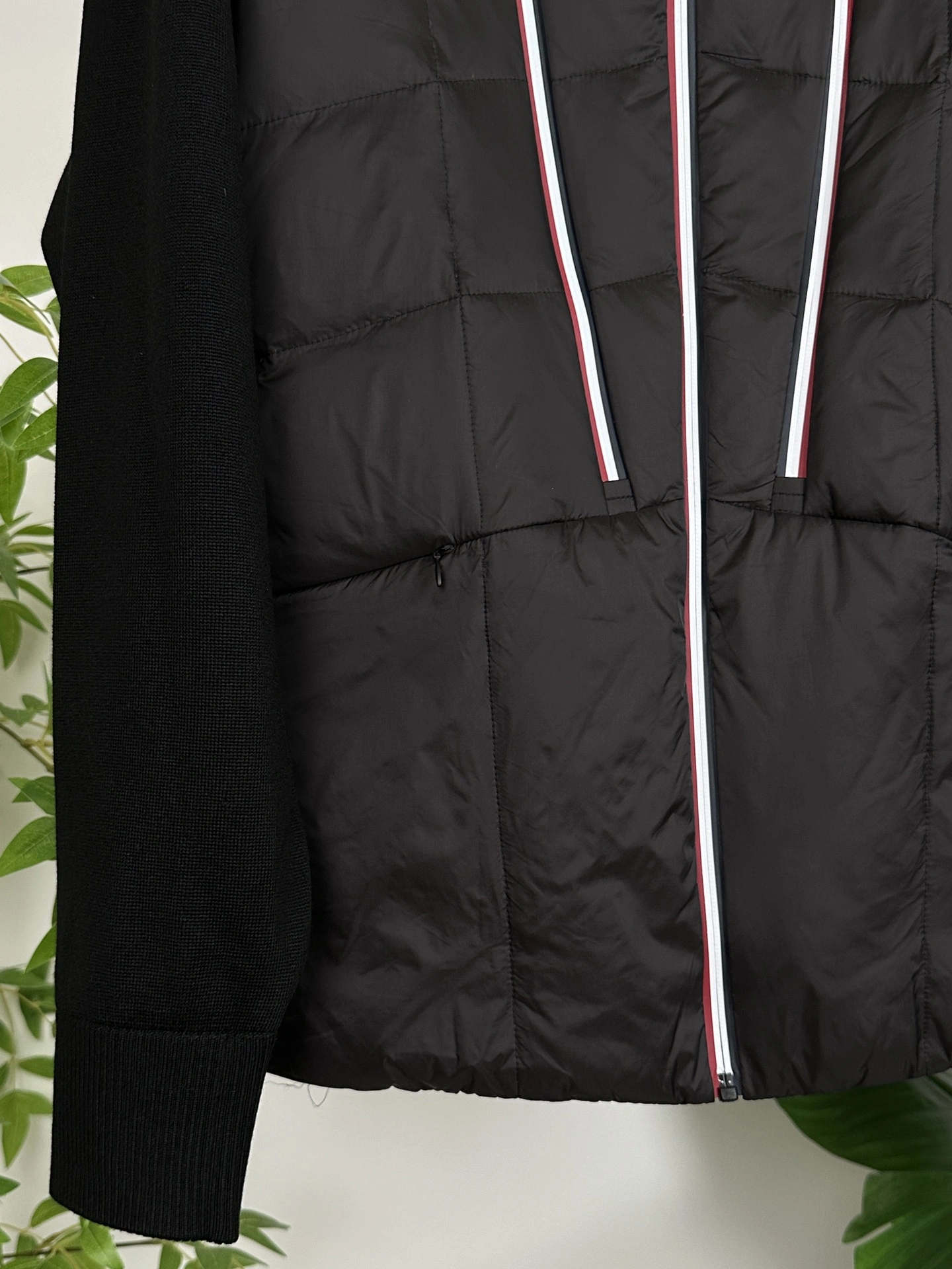 TechFriendly Moncler Down Jackets 145461