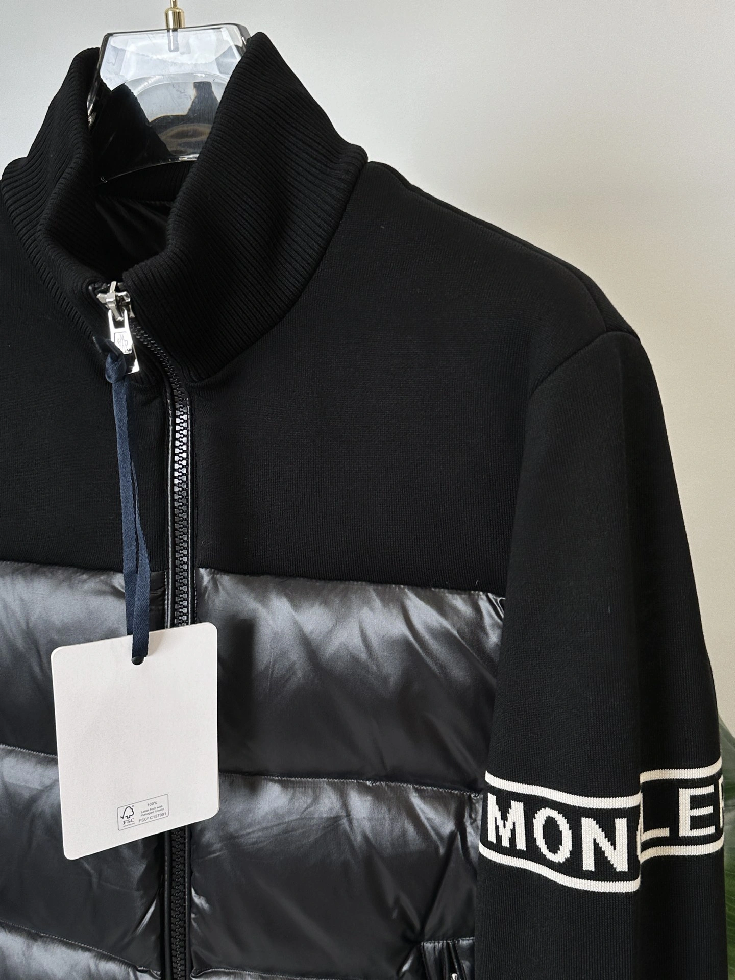 Comfortable Moncler Down Jackets 145467