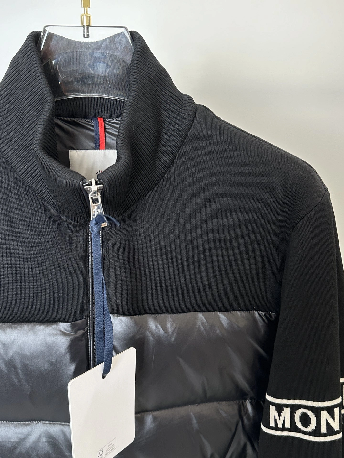 Comfortable Moncler Down Jackets 145467
