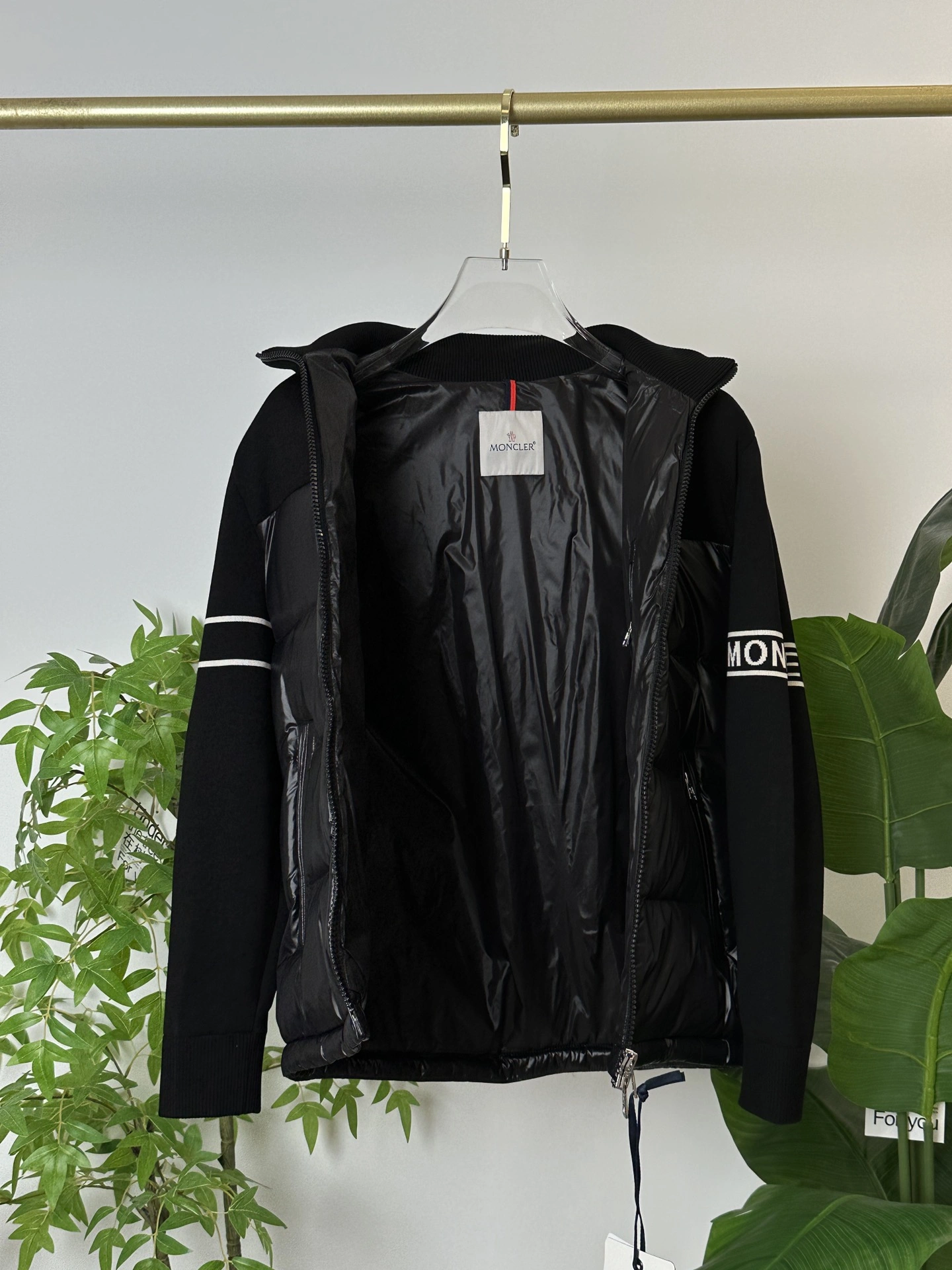 Comfortable Moncler Down Jackets 145467