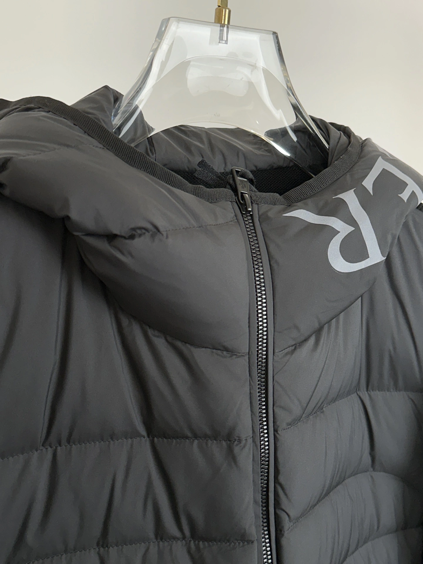 Attractive Moncler Down Jackets 145468