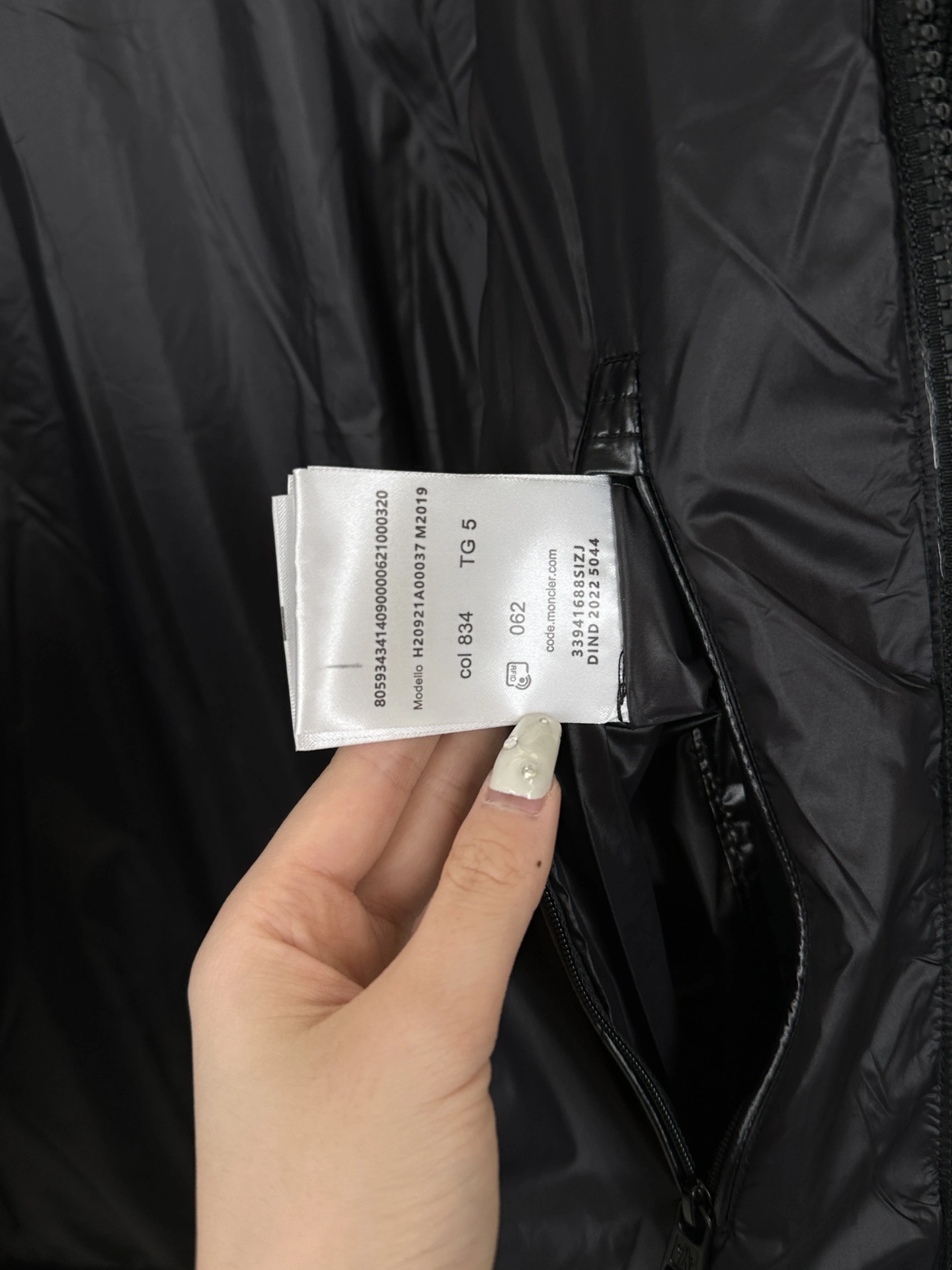 Durable Moncler Down Jackets 145470