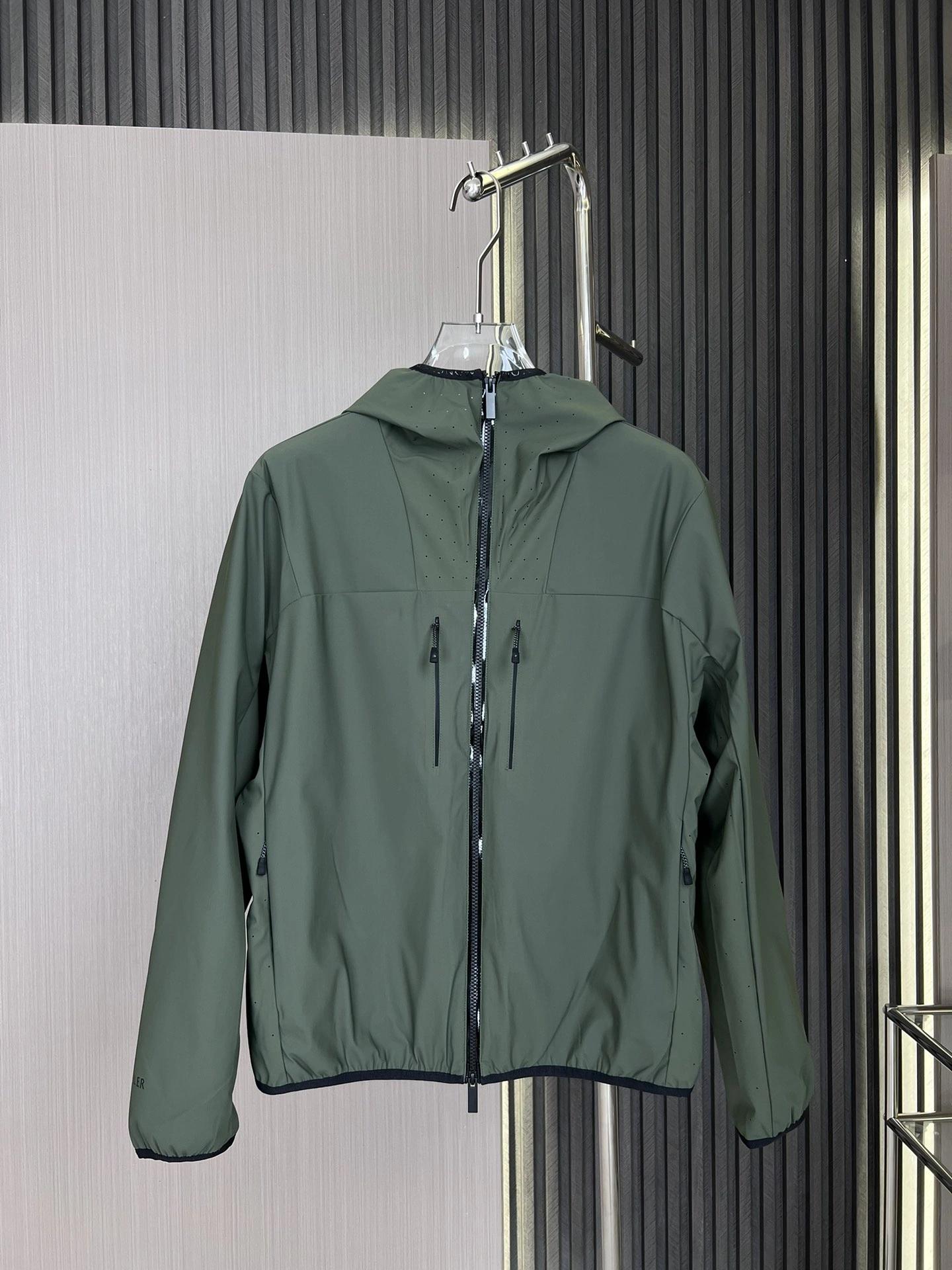 Moncler Down Jackets Durable 145463