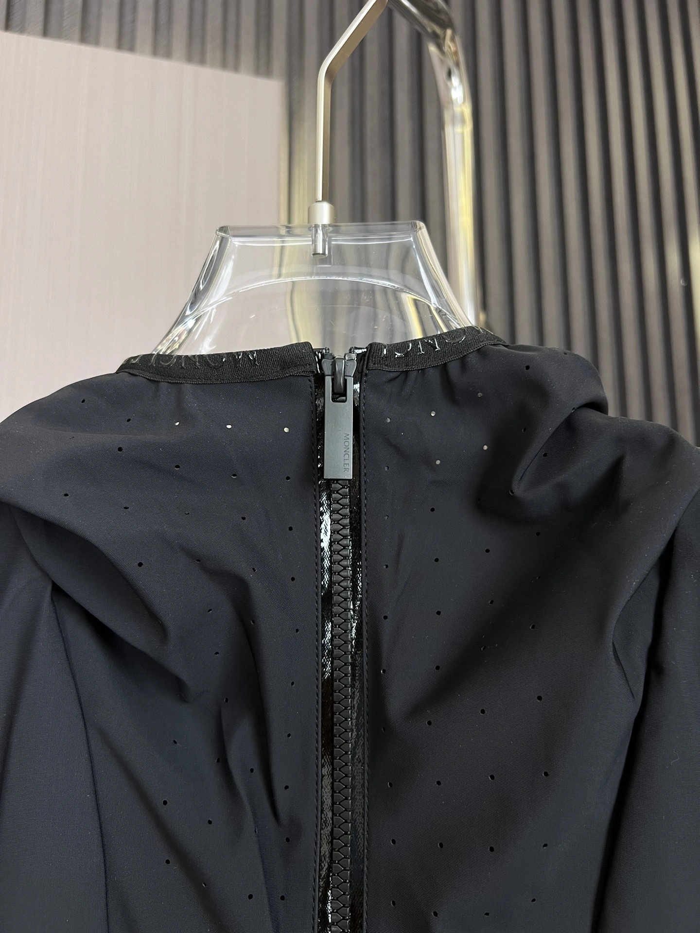 Premium Moncler Down Jackets 145466
