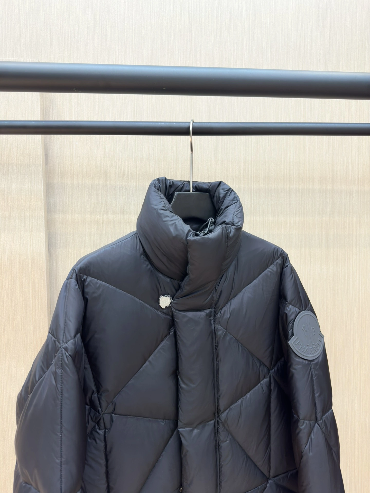 Moncler Down Jackets Stretchable 145440