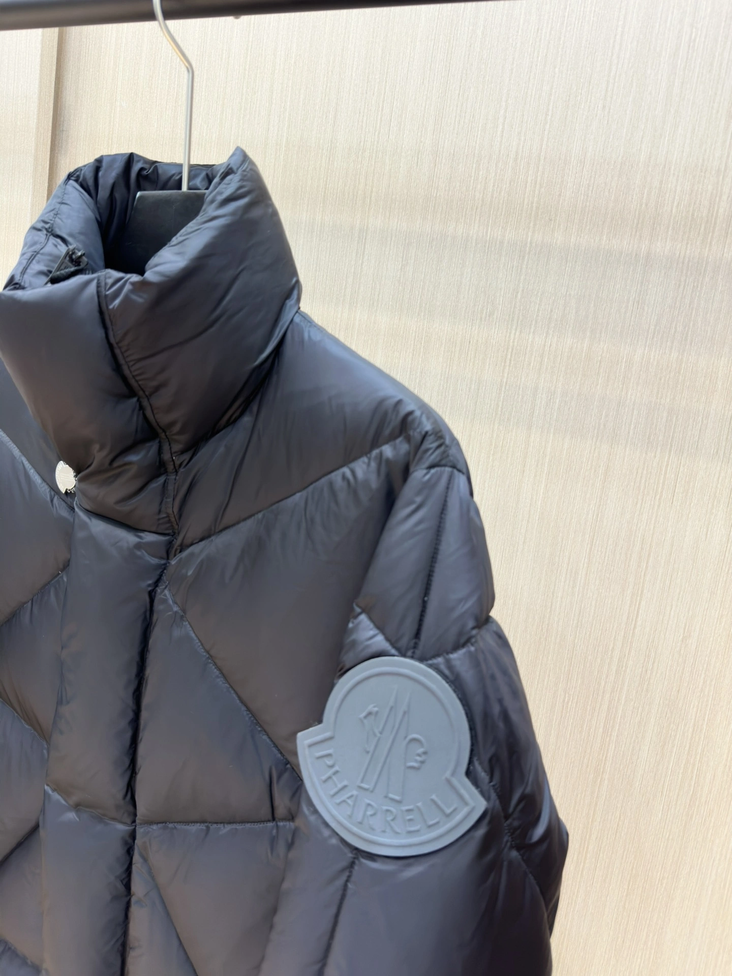 Moncler Down Jackets Stretchable 145440