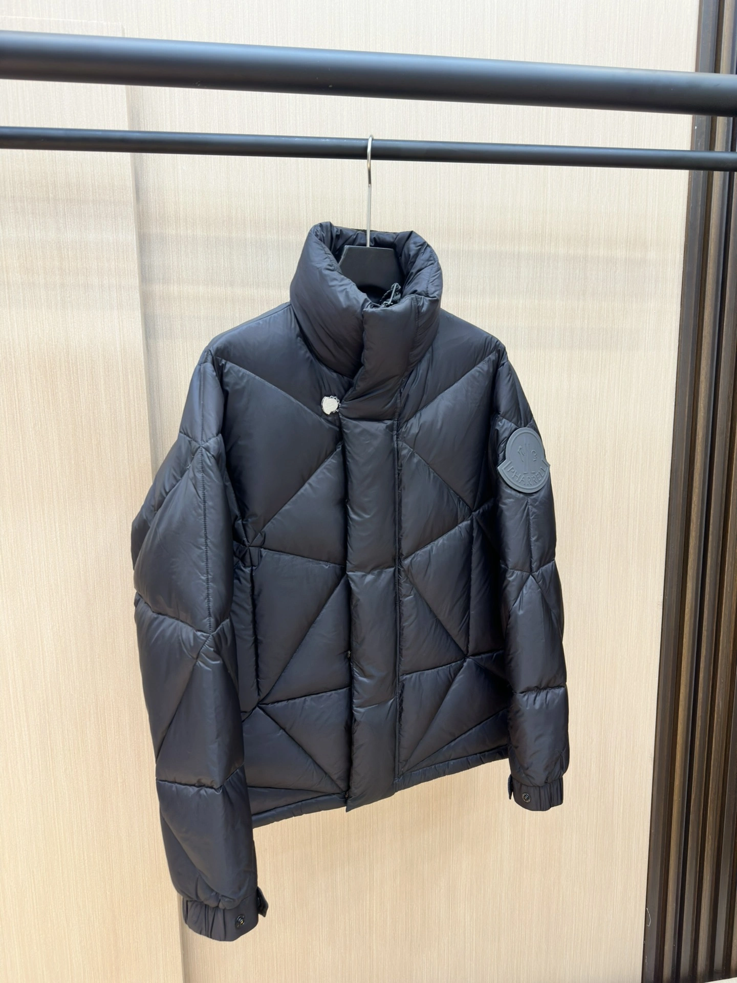 Moncler Down Jackets Stretchable 145440