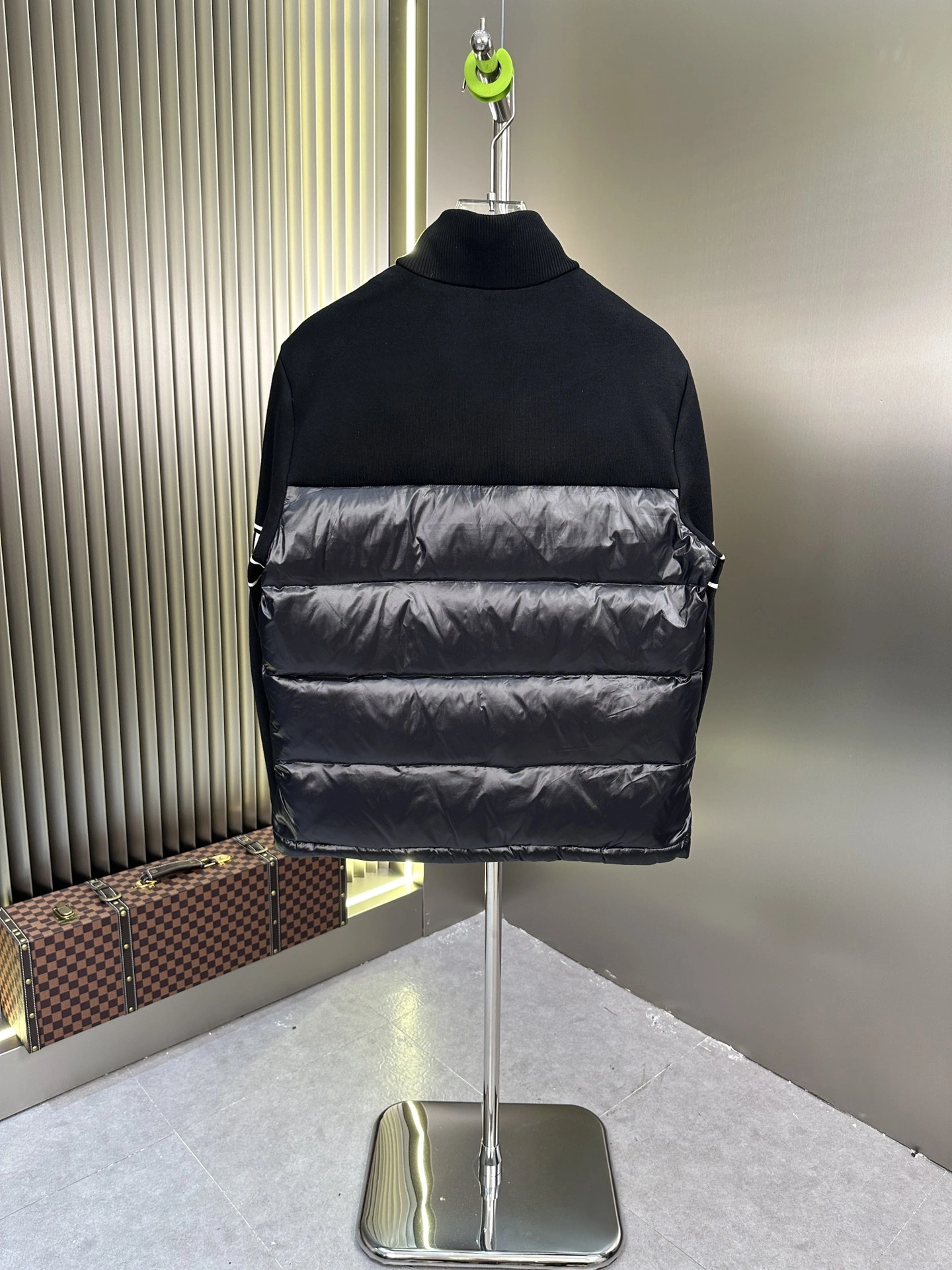 Comfortable Moncler Down Jackets 145455