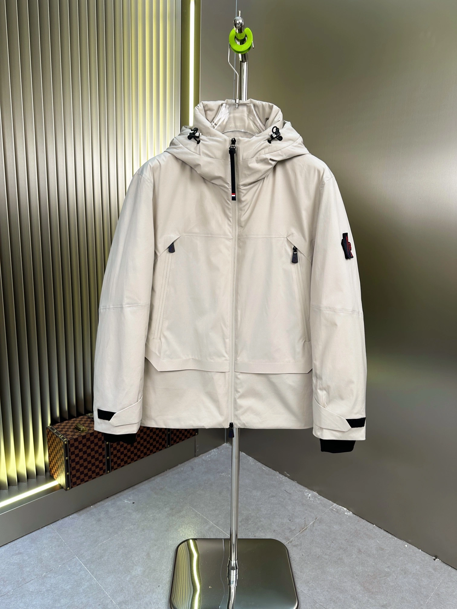 Moncler Down Jackets ZeroBulk 145447