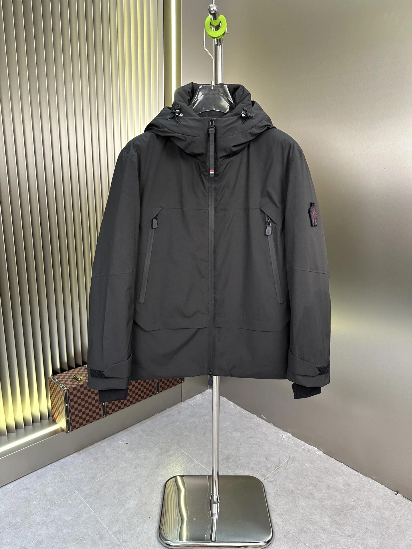 Moncler Down Jackets ZeroBulk 145447