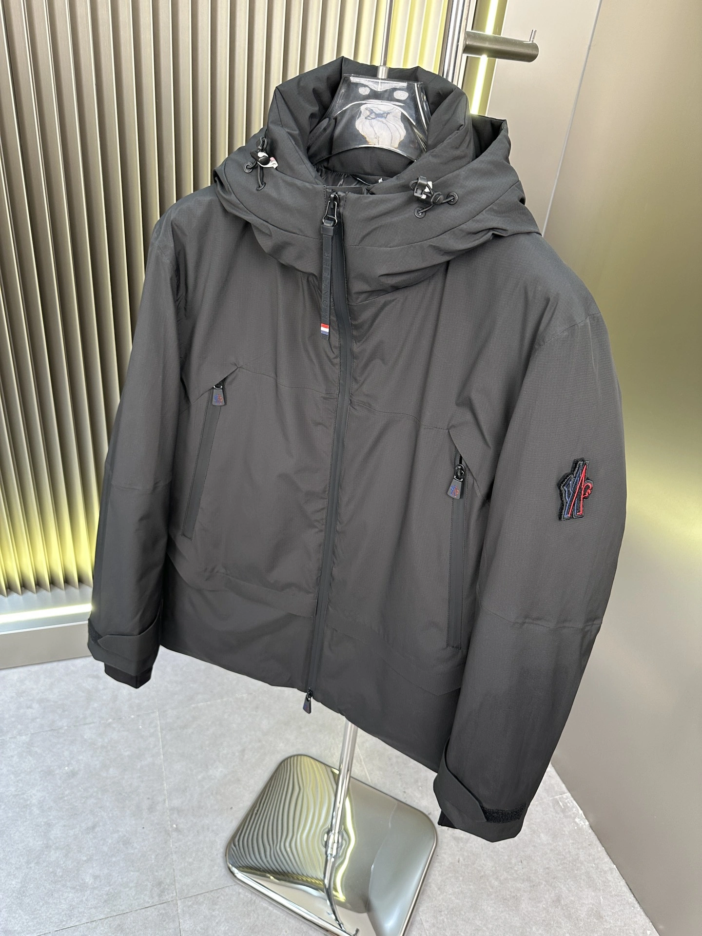 Moncler Down Jackets ZeroBulk 145447