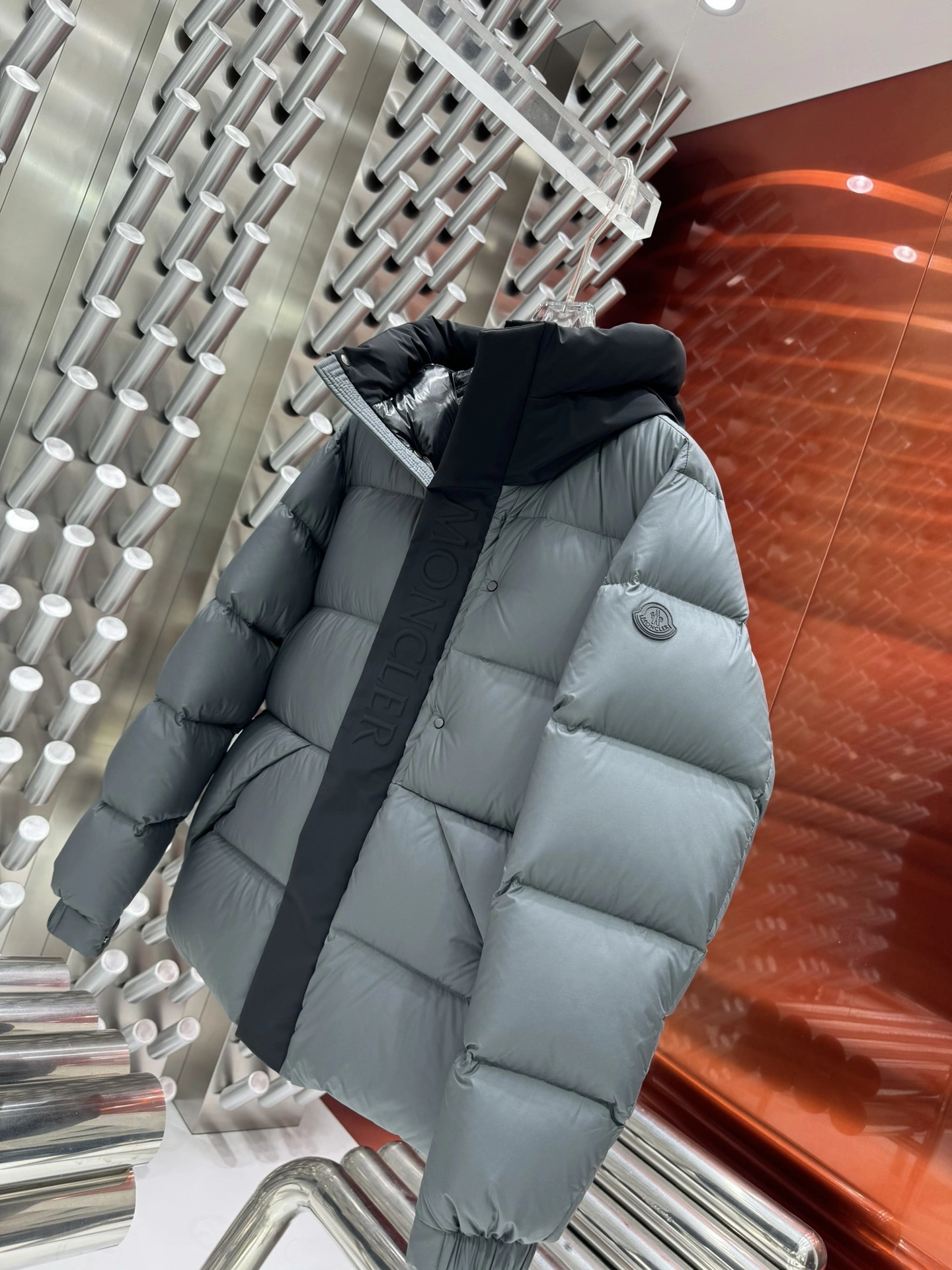 Moncler Down Jackets SportInspired 145458