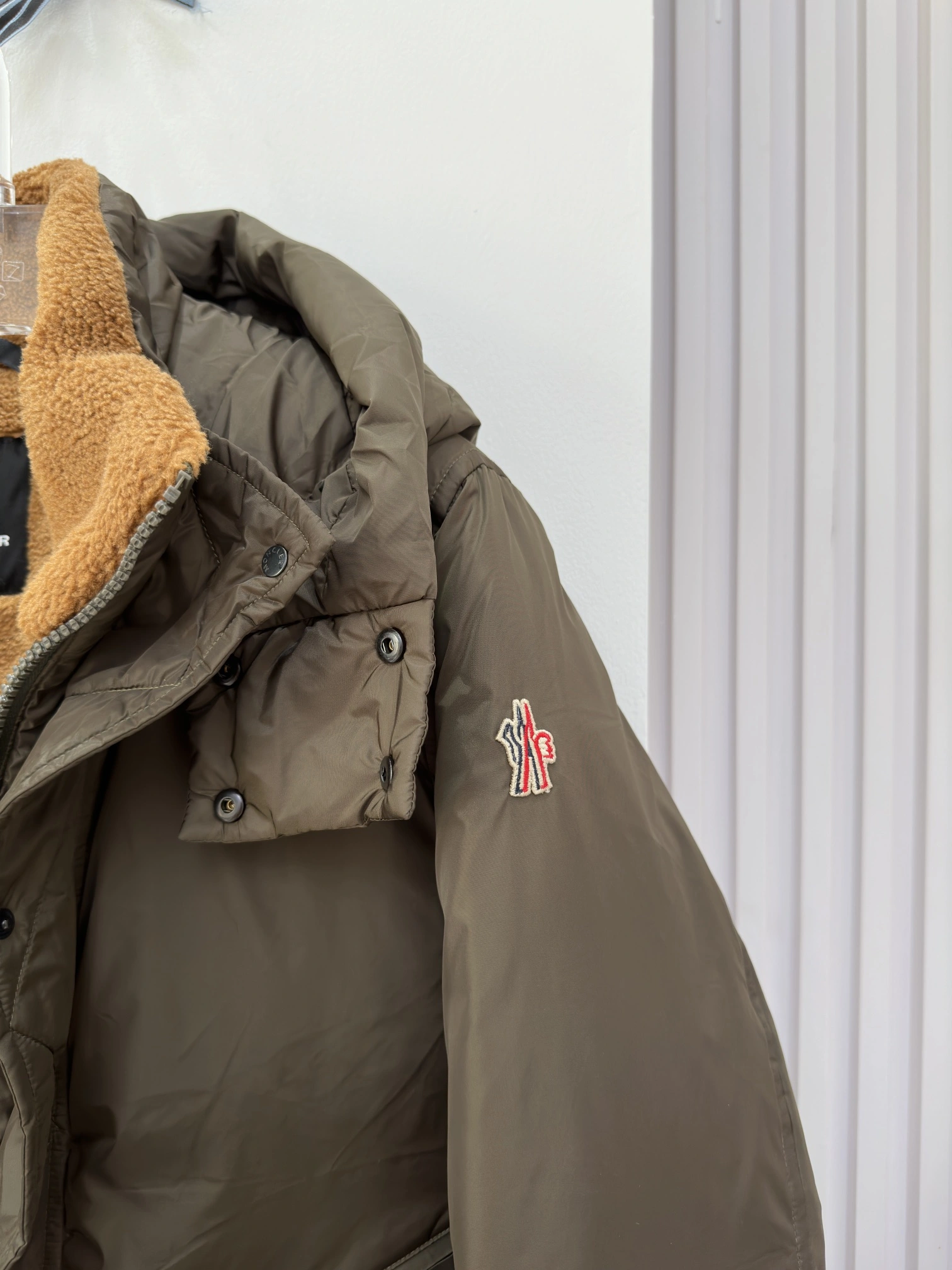 Fashionable Moncler Down Jackets 145443