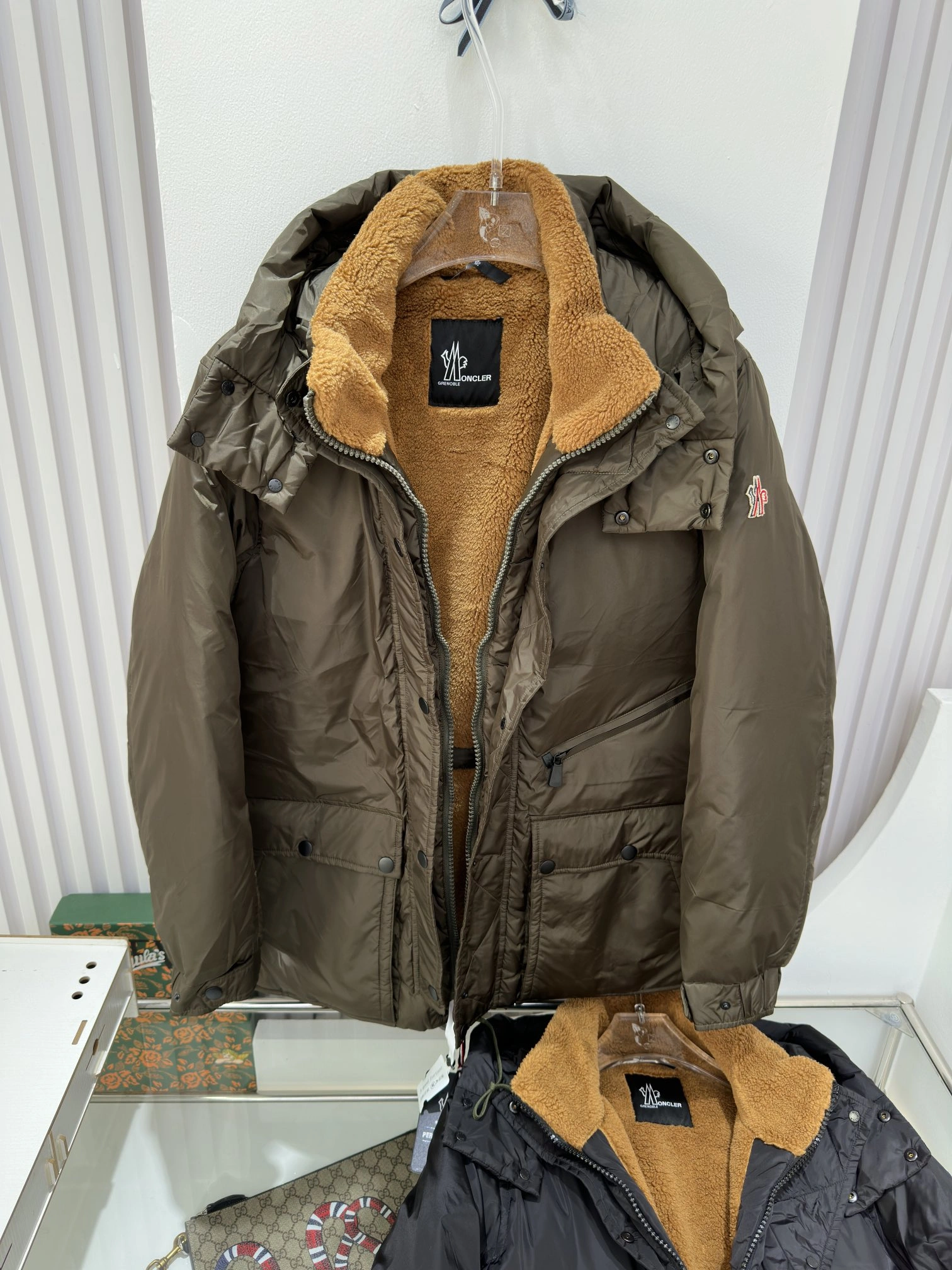 Fashionable Moncler Down Jackets 145443