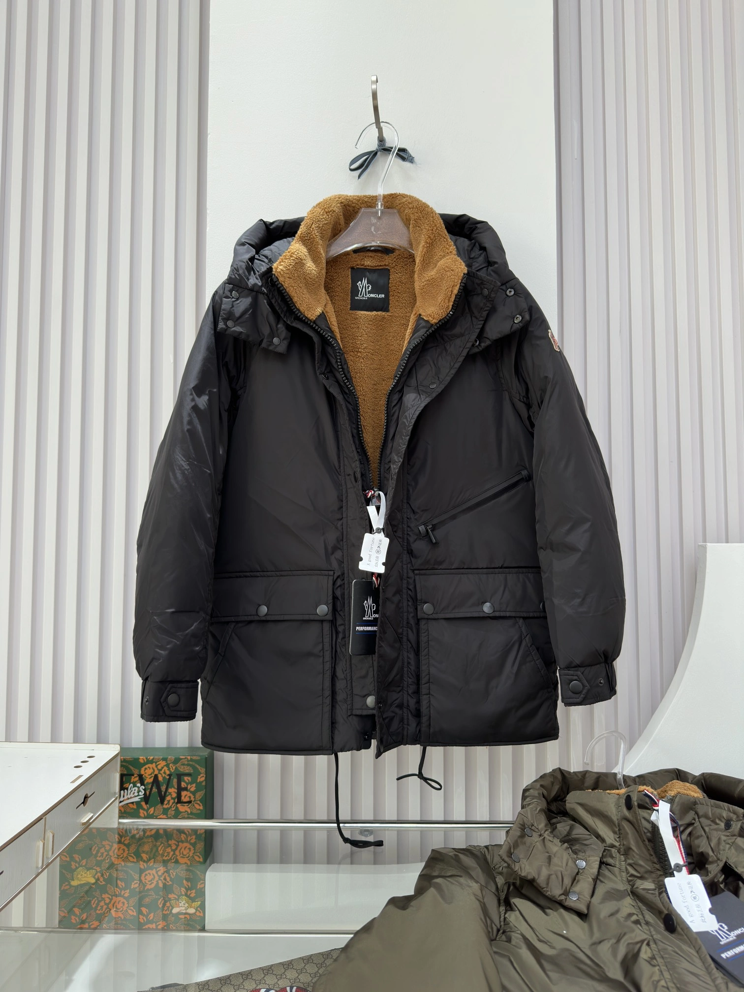 Reliable Moncler Down Jackets 145446
