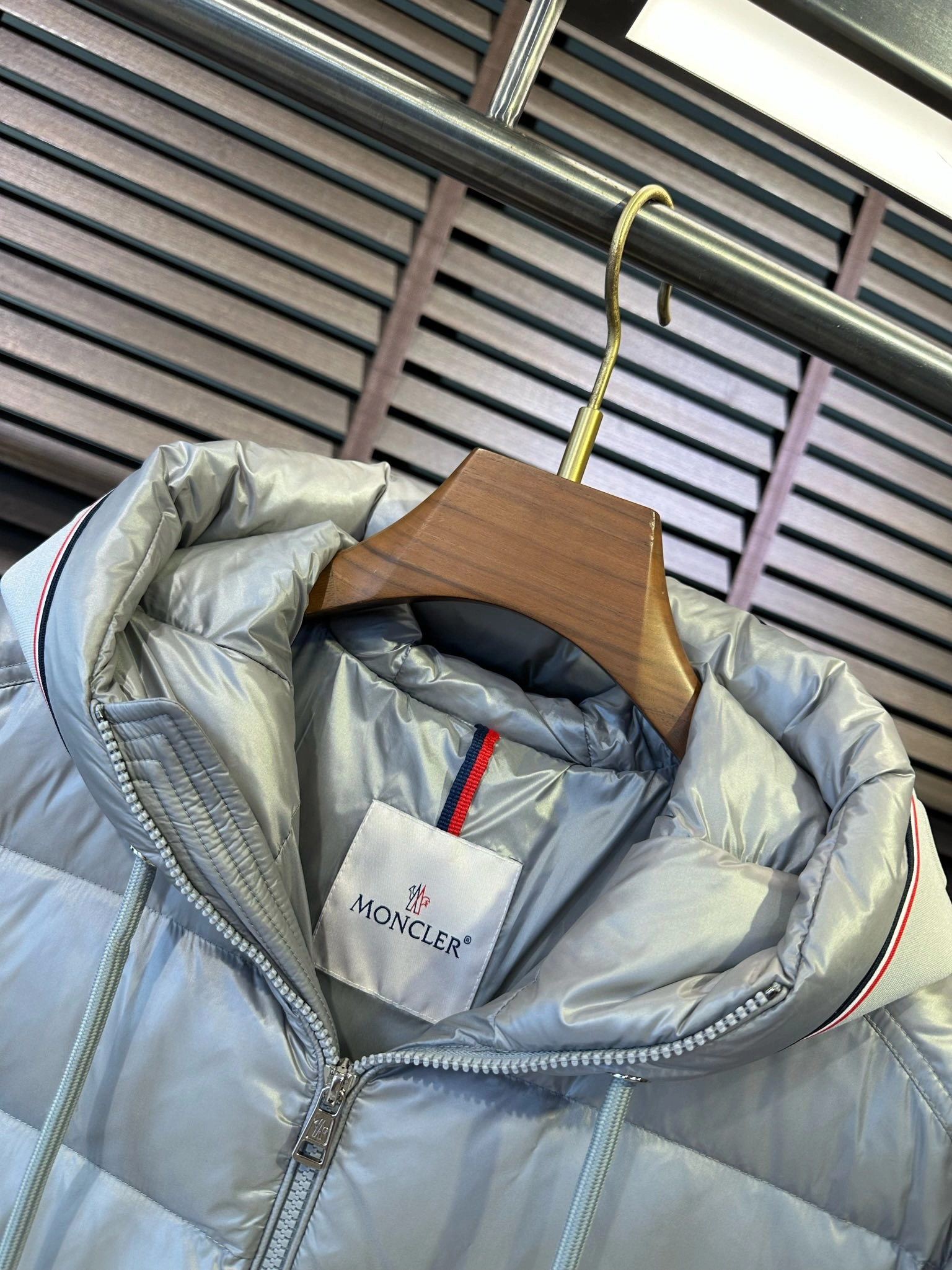 Timeless Moncler Down Jackets 145450