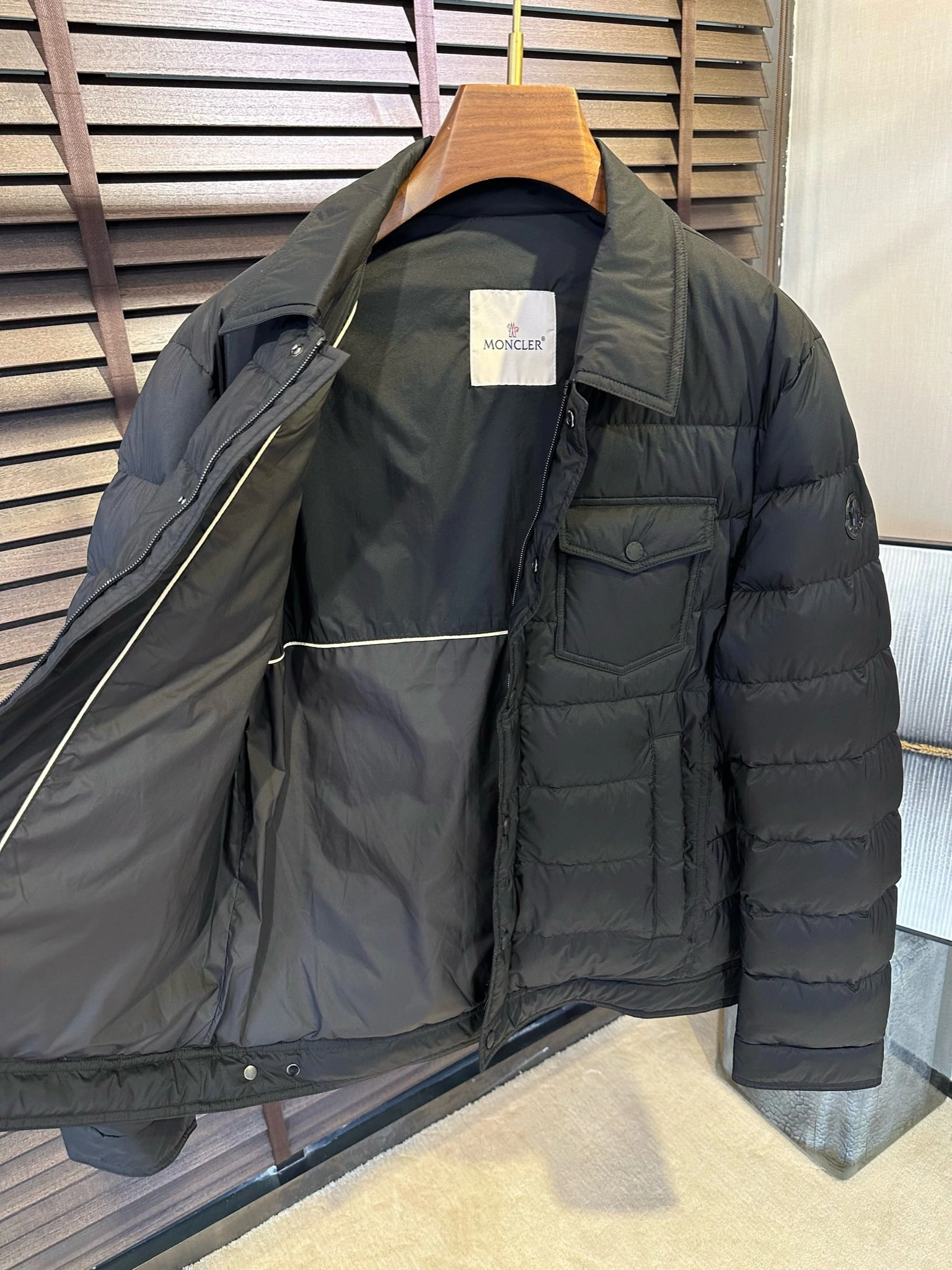 Supportive Moncler Down Jackets 145462