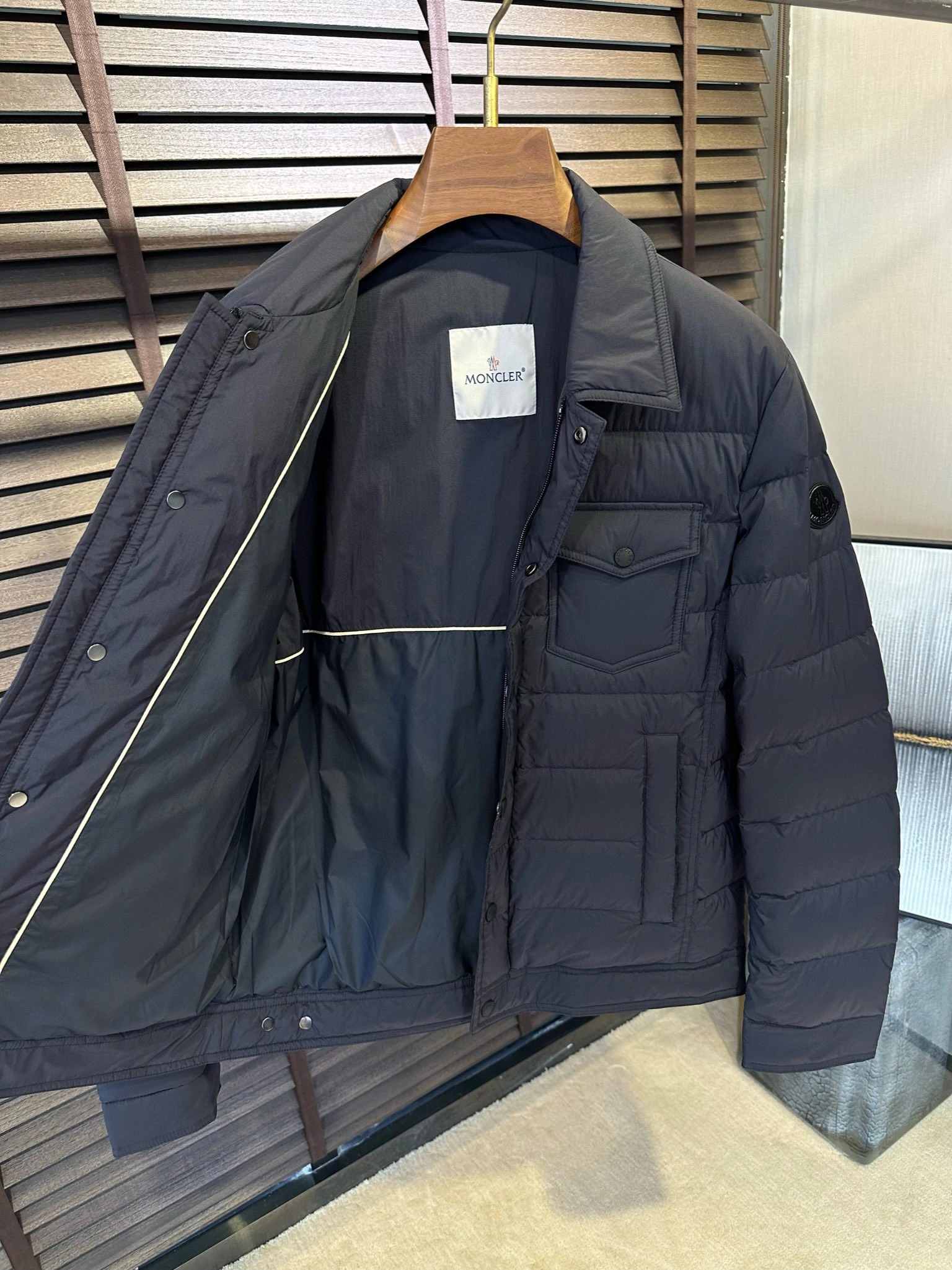 Moncler Down Jackets Supportive 145448