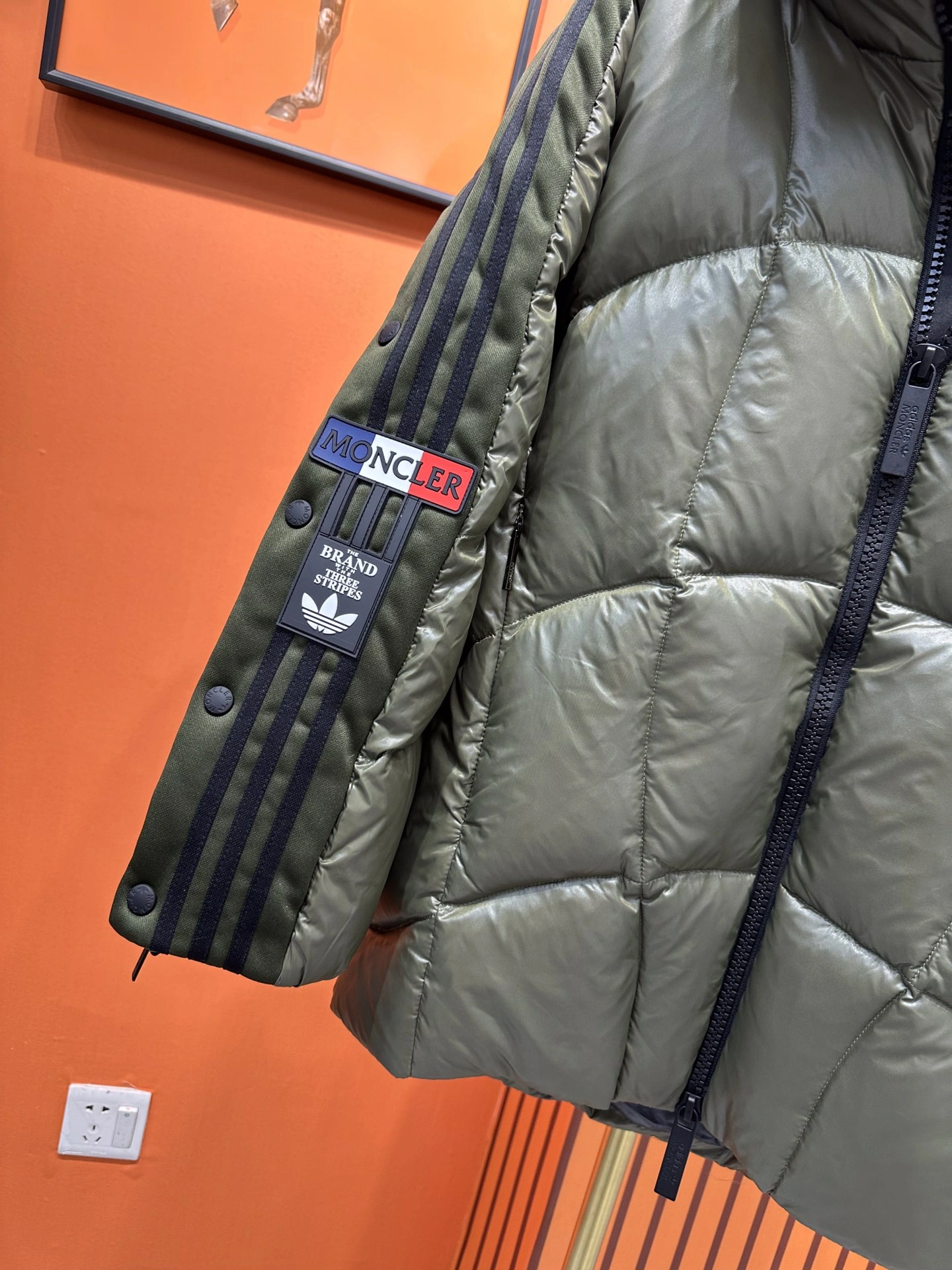 Moncler Down Jackets Durable 145442