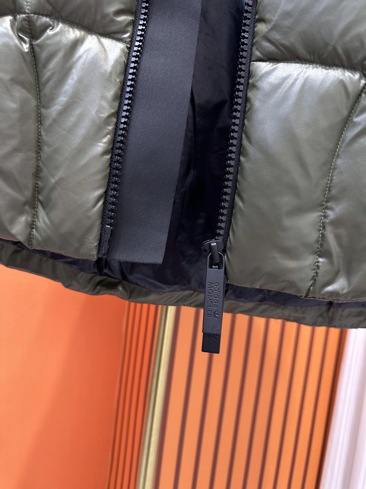 Moncler Down Jackets Durable 145442