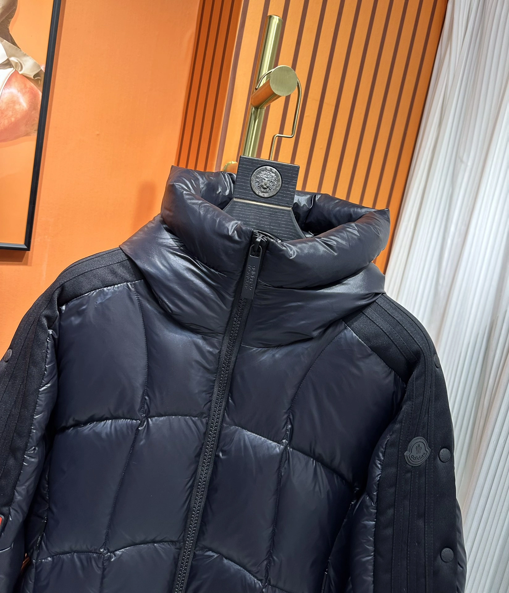 Moncler Down Jackets OnTrend 145435