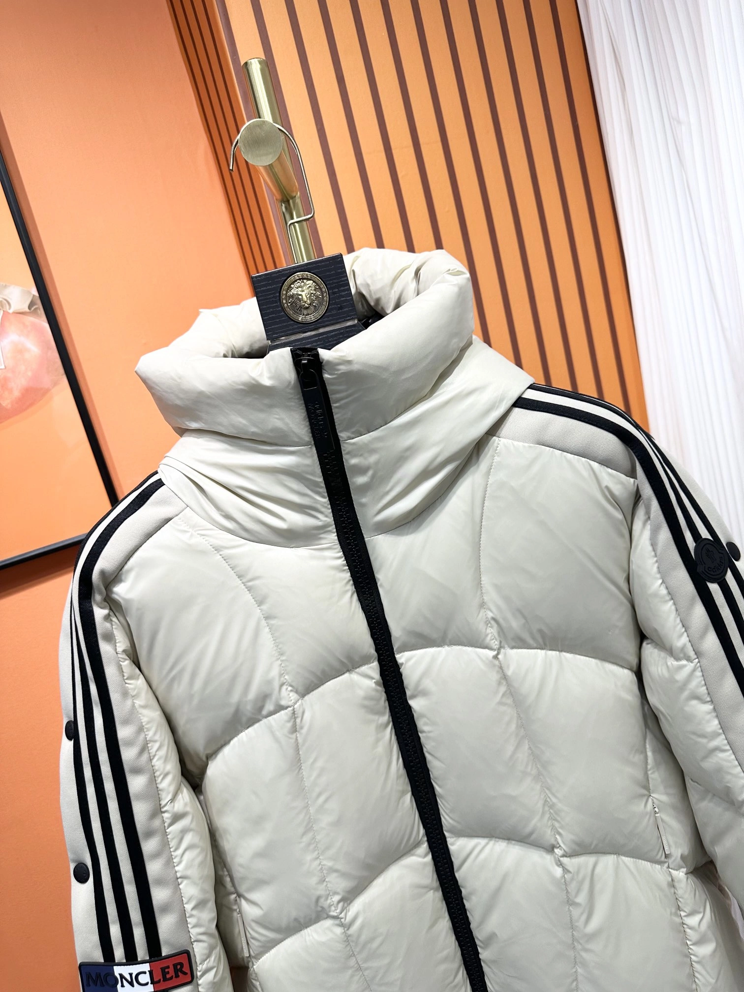 ComfortFit Moncler Down Jackets 145437