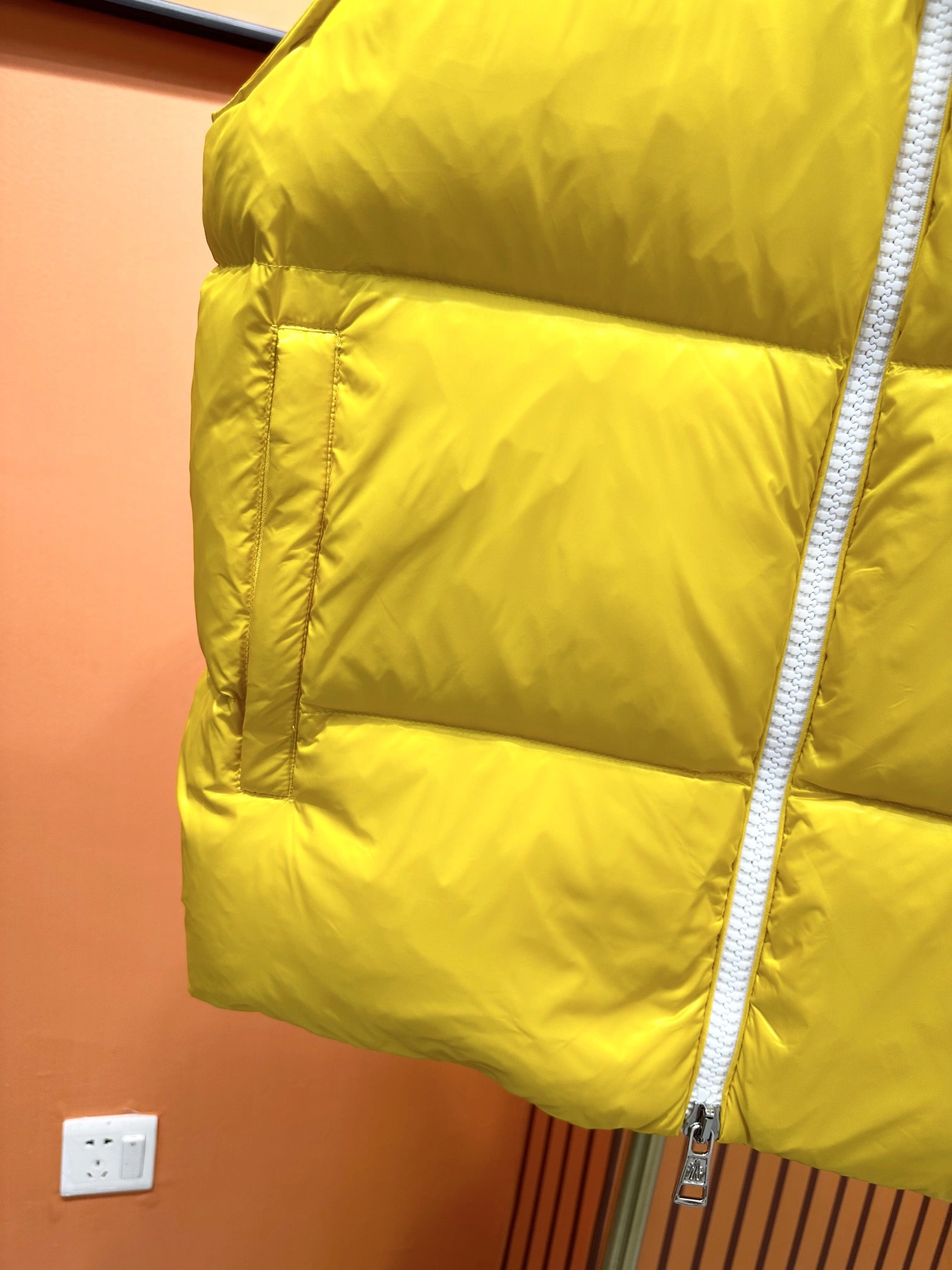 Moncler Down Jackets RelaxedFit 145445