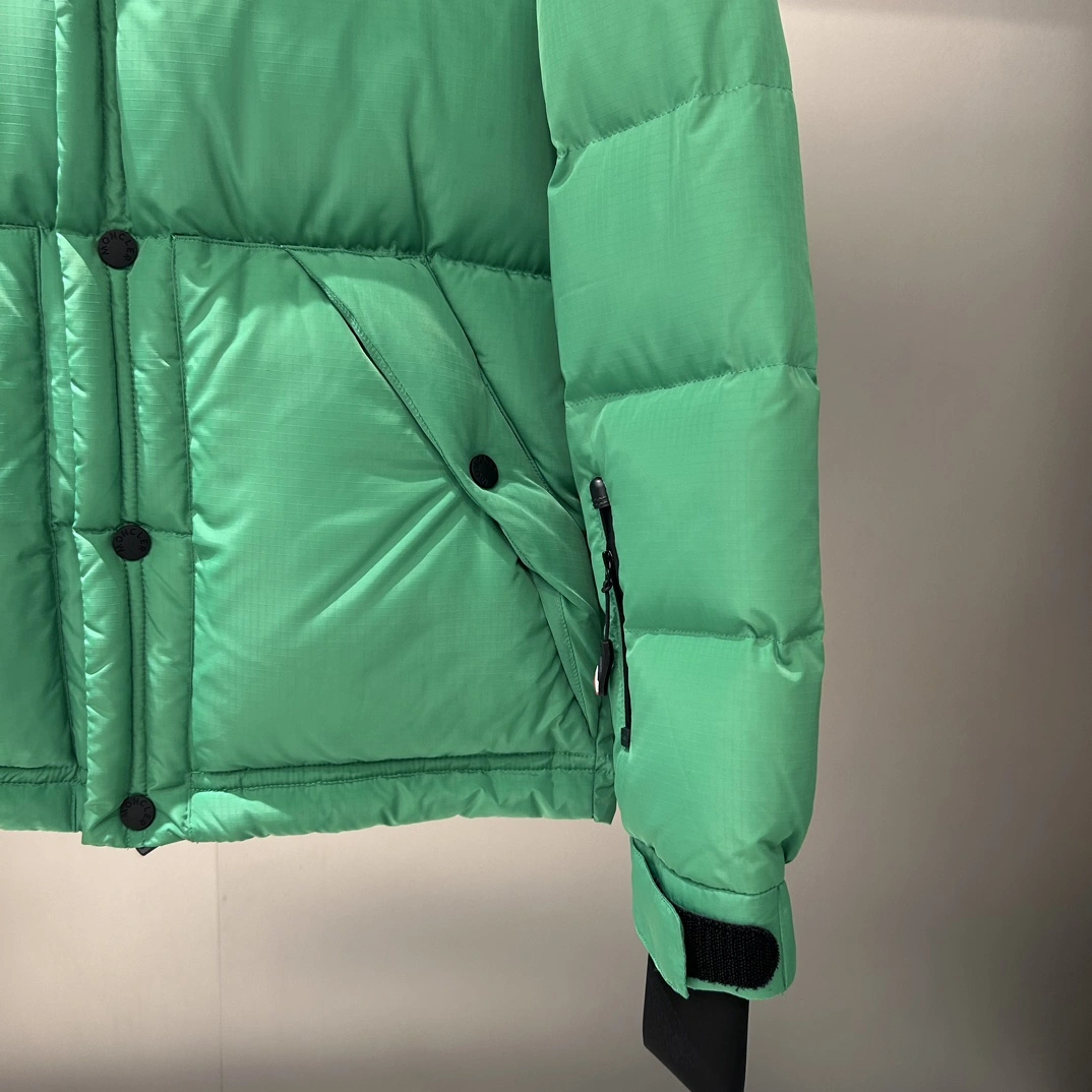 Moncler Down Jackets MultiPurpose 145438