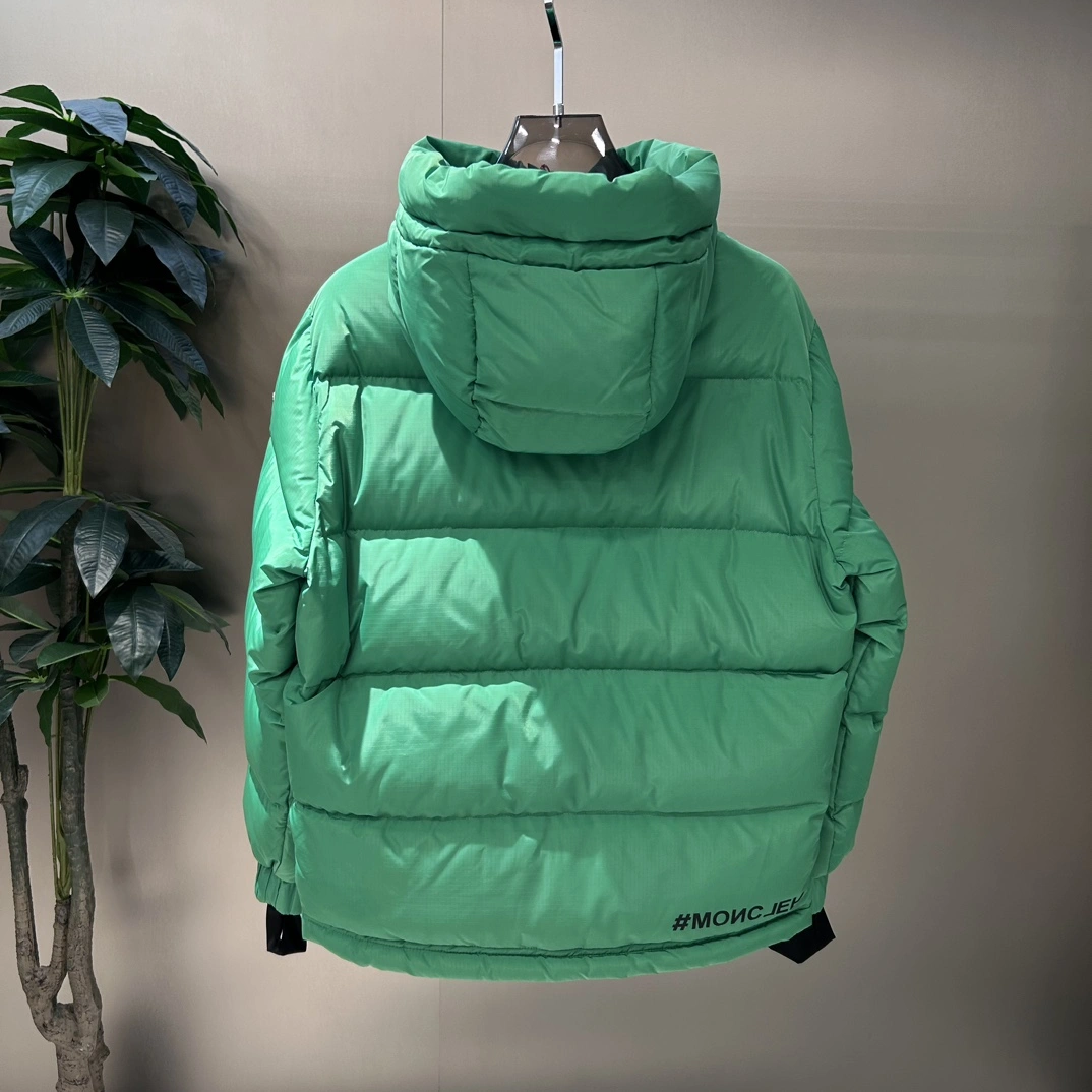 Moncler Down Jackets MultiPurpose 145438