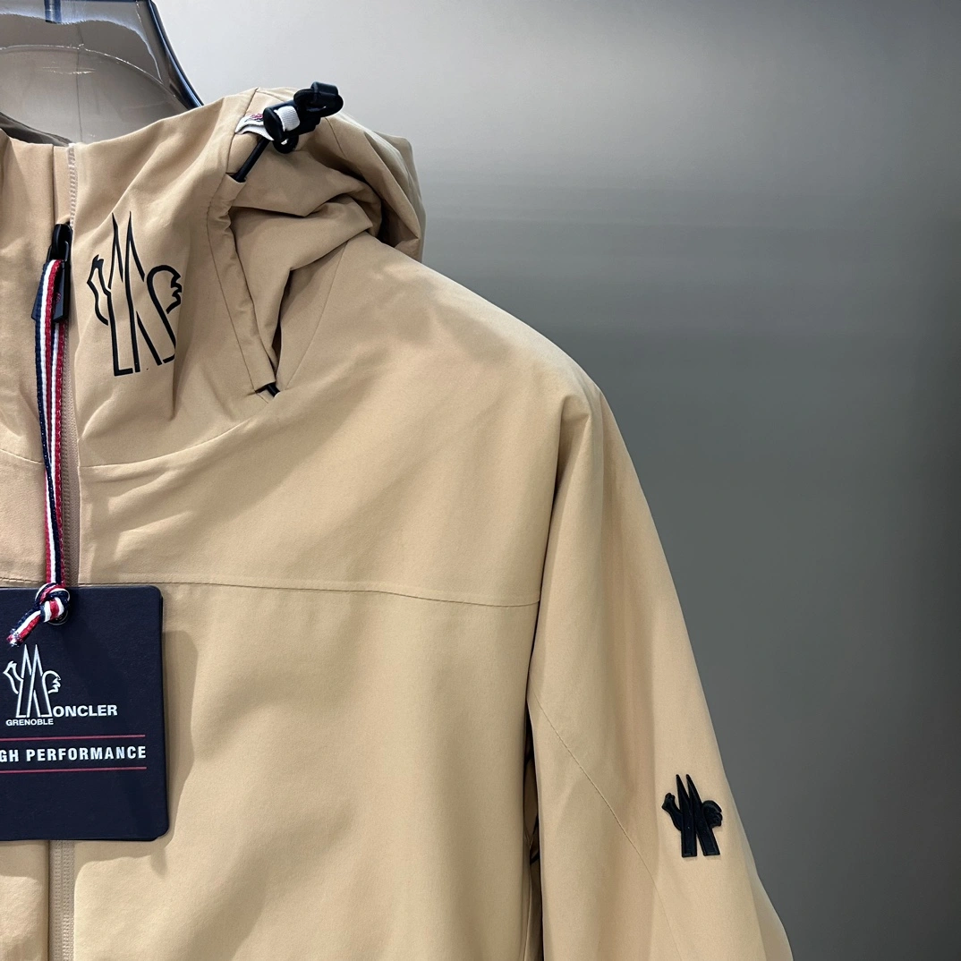 Moncler Down Jackets FastDry 145429