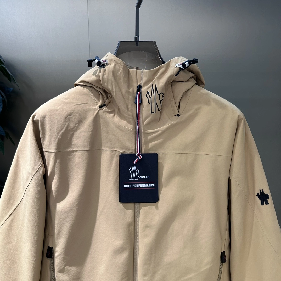 Moncler Down Jackets FastDry 145429