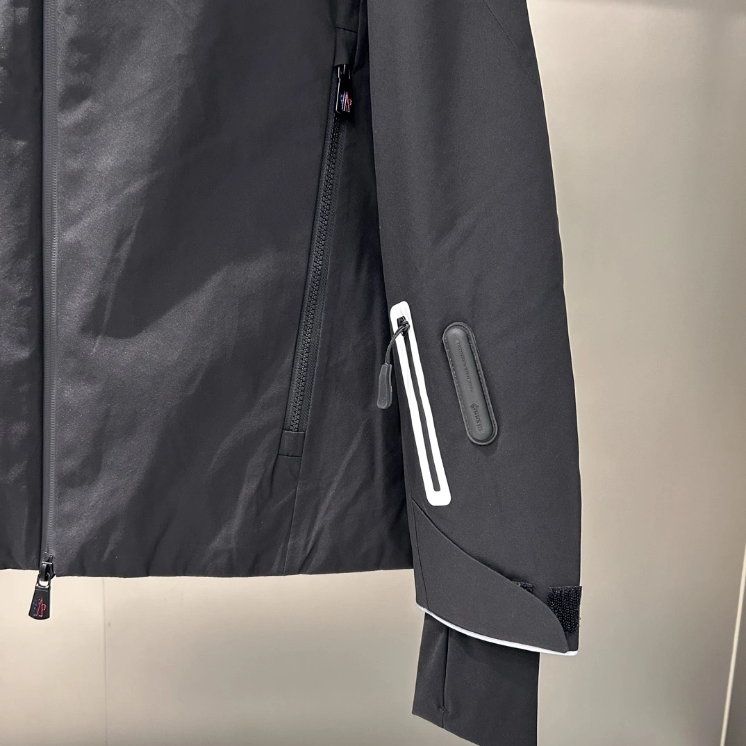 Moncler Down Jackets Packable 145428