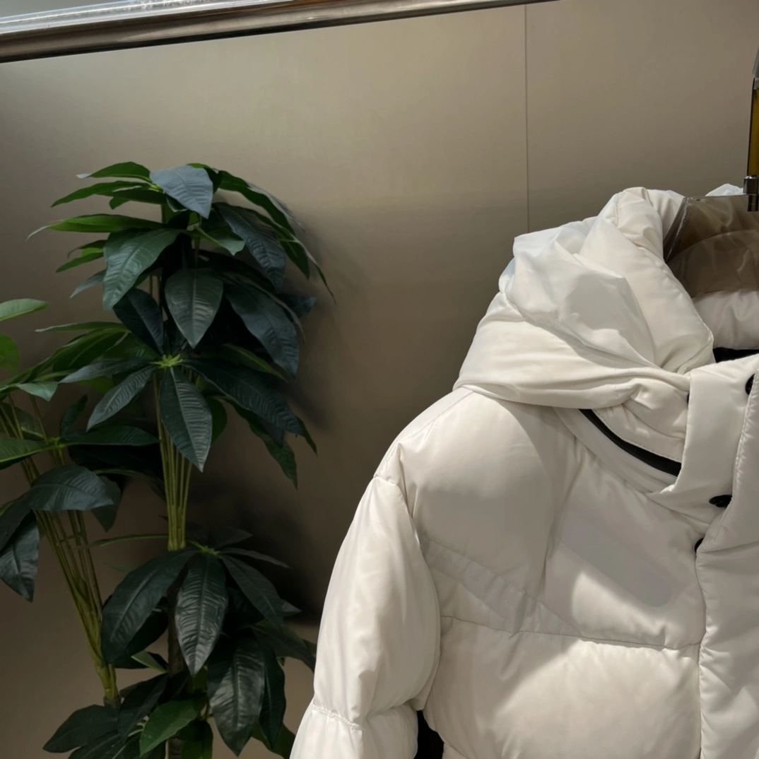 Moncler Down Jackets Trendy 145426