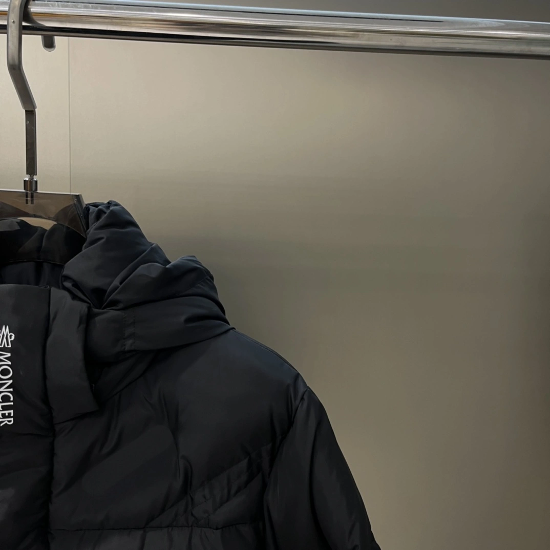 Trendy Moncler Down Jackets 145423