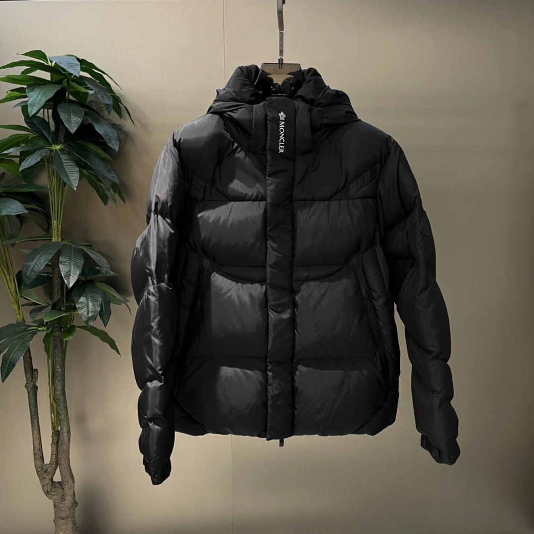 Trendy Moncler Down Jackets 145423