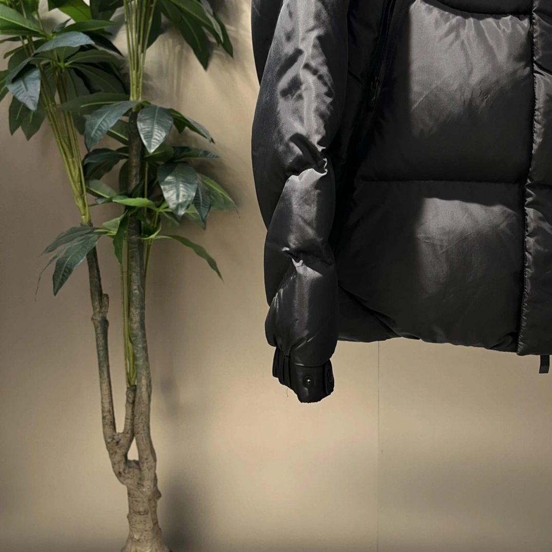 Trendy Moncler Down Jackets 145423