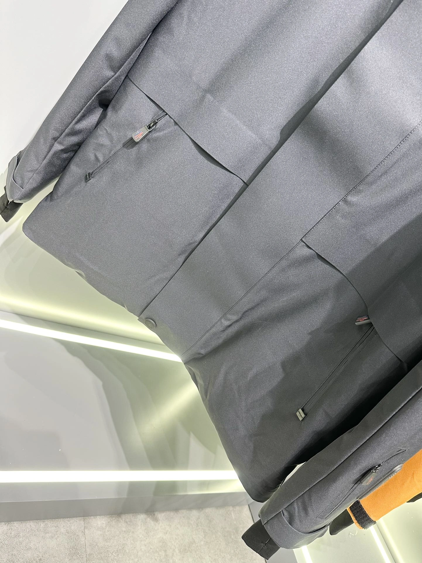 Moncler Down Jackets Tailored 145422