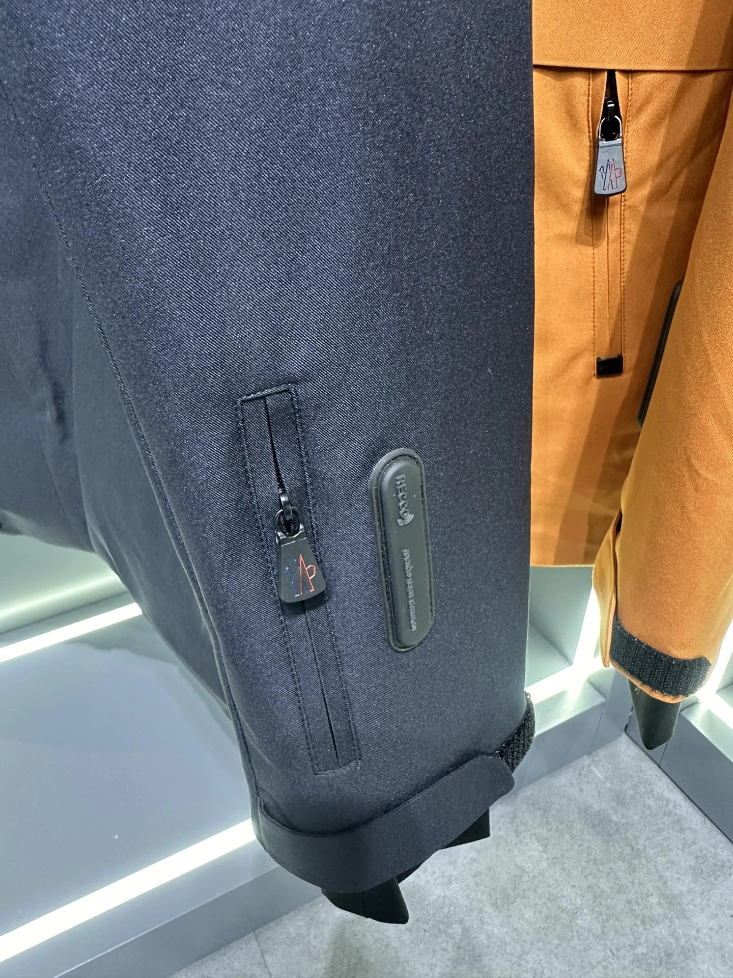 Moncler Down Jackets Tailored 145422