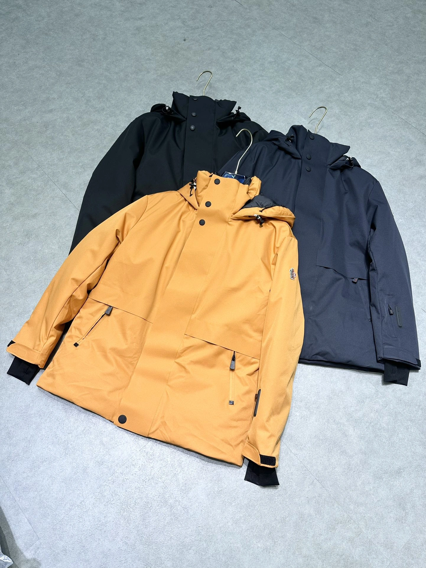 Moncler Down Jackets Tailored 145422