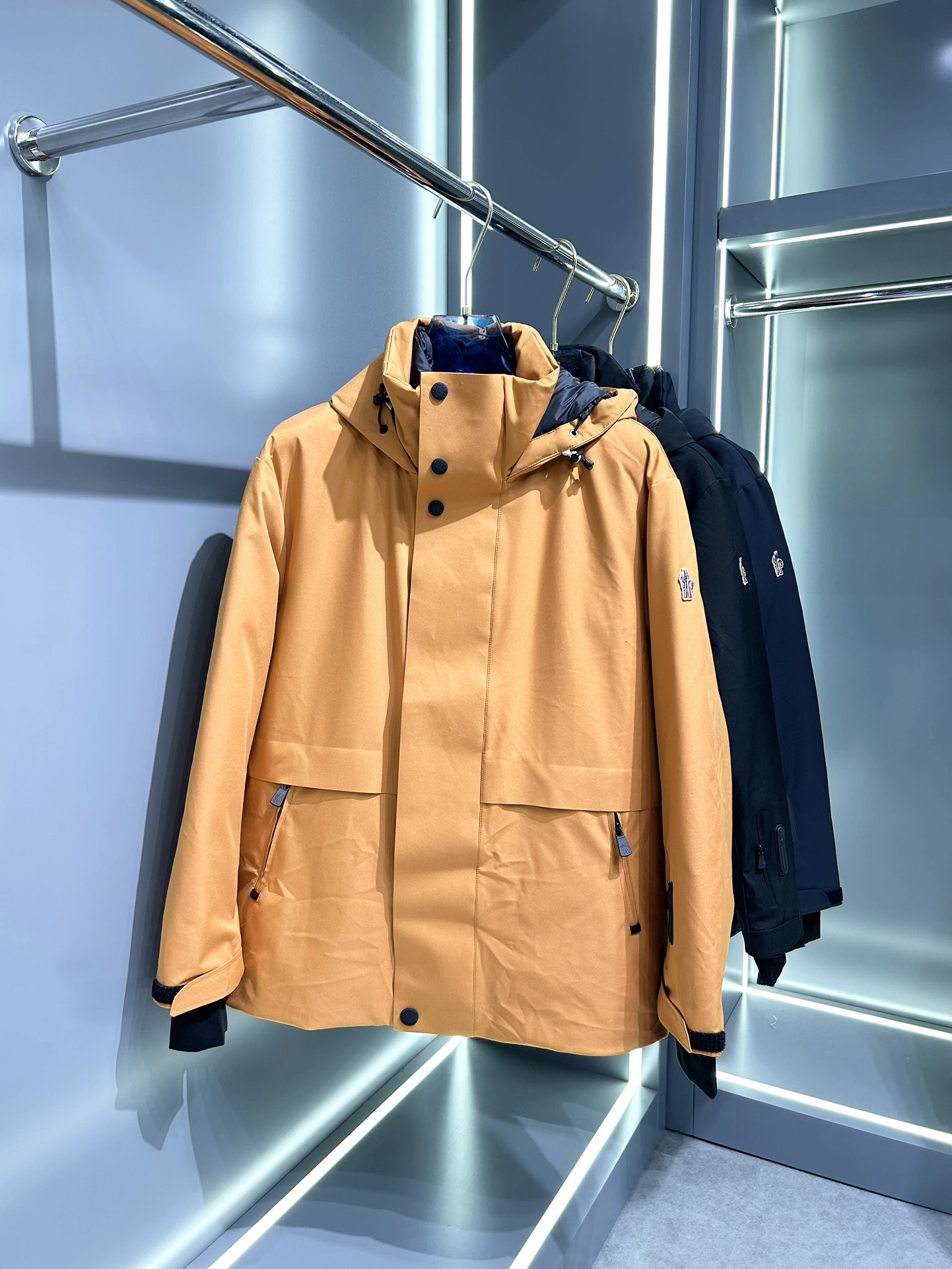 Compact Moncler Down Jackets 145424