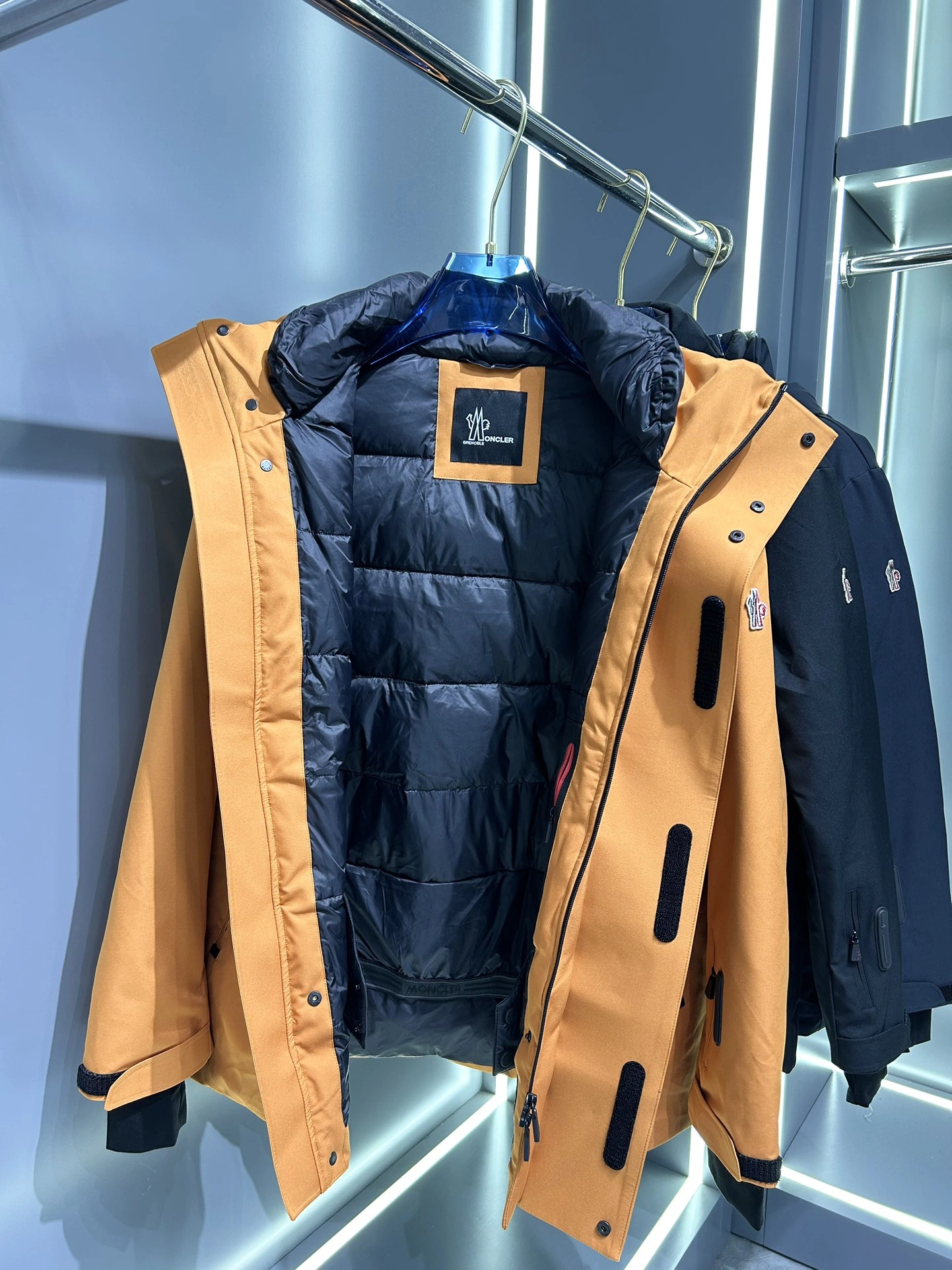 Compact Moncler Down Jackets 145424