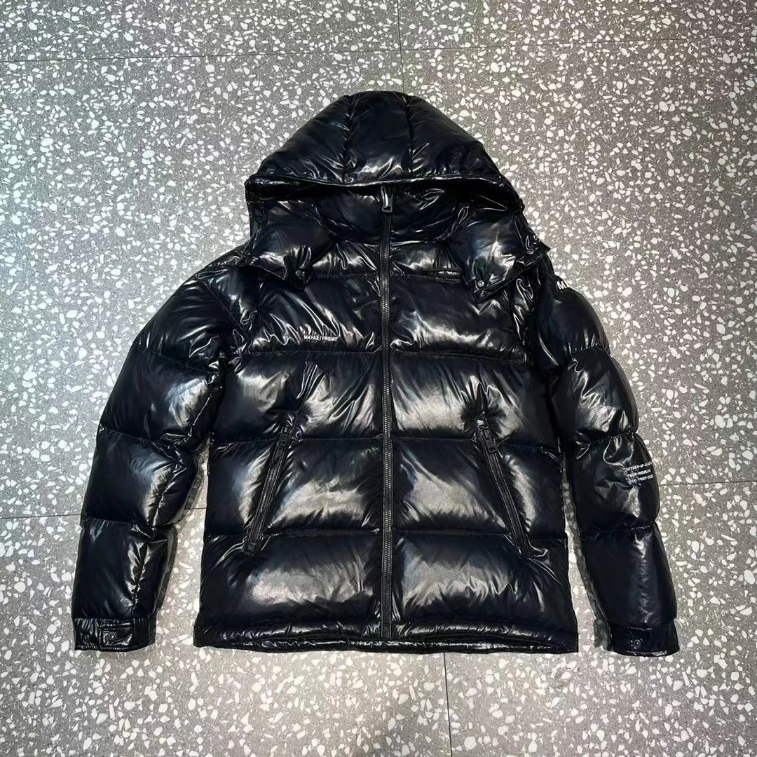 Moncler Down Jackets Vibrant 145415