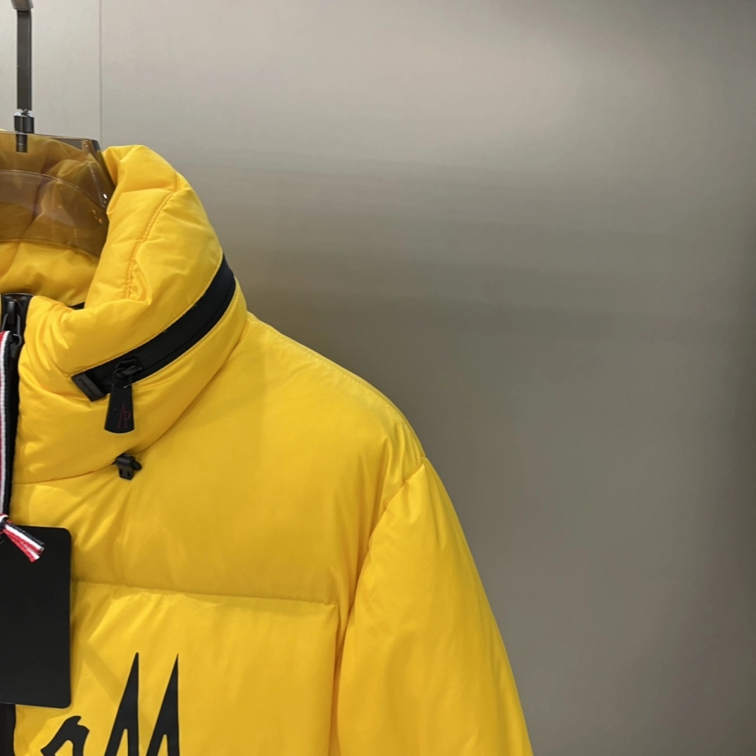 Moncler Down Jackets FreshLook 145420