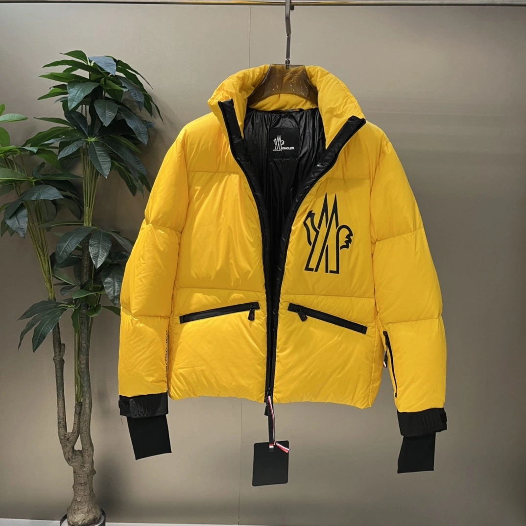 Moncler Down Jackets FreshLook 145420