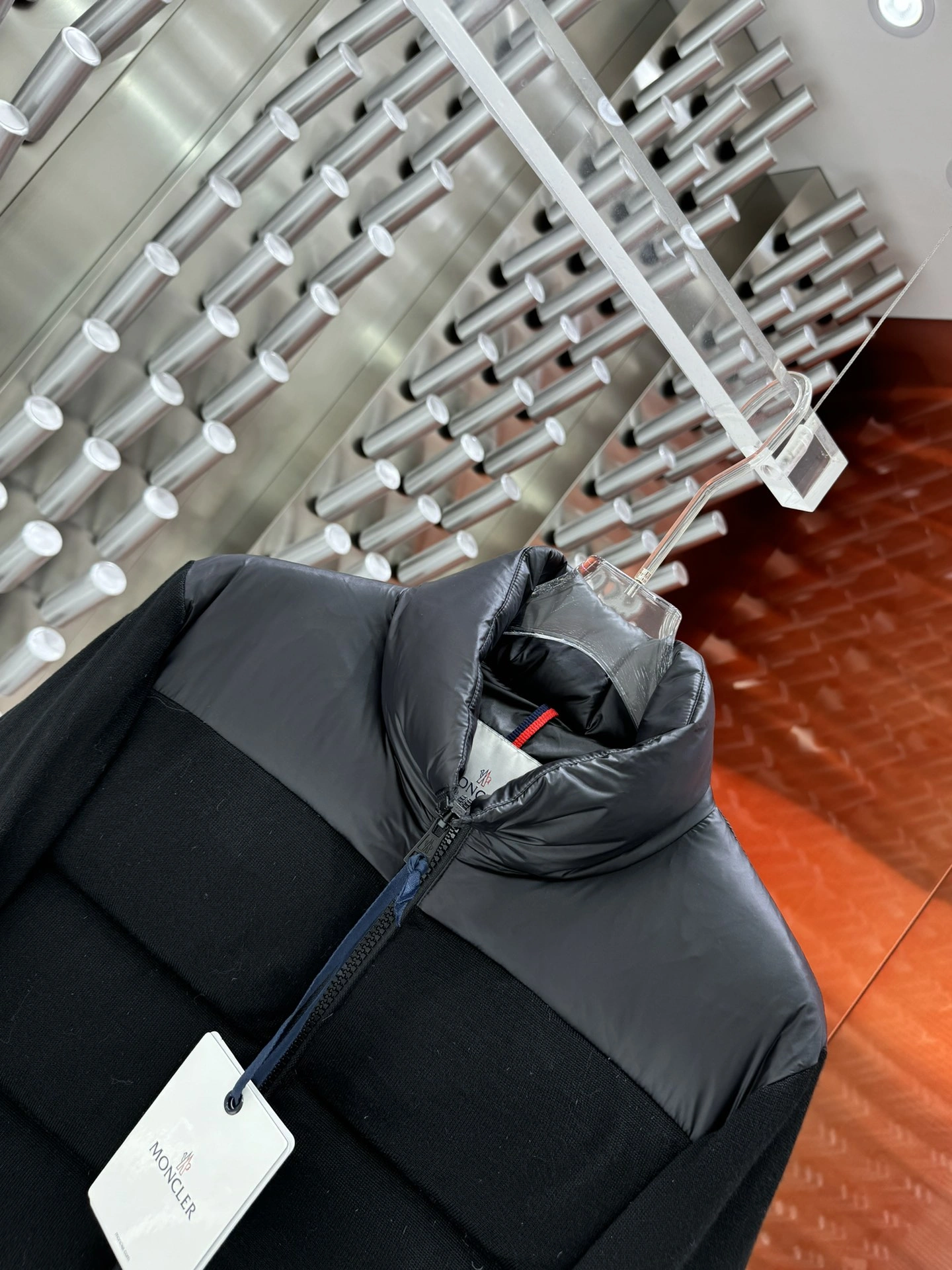Unique Moncler Down Jackets 145404